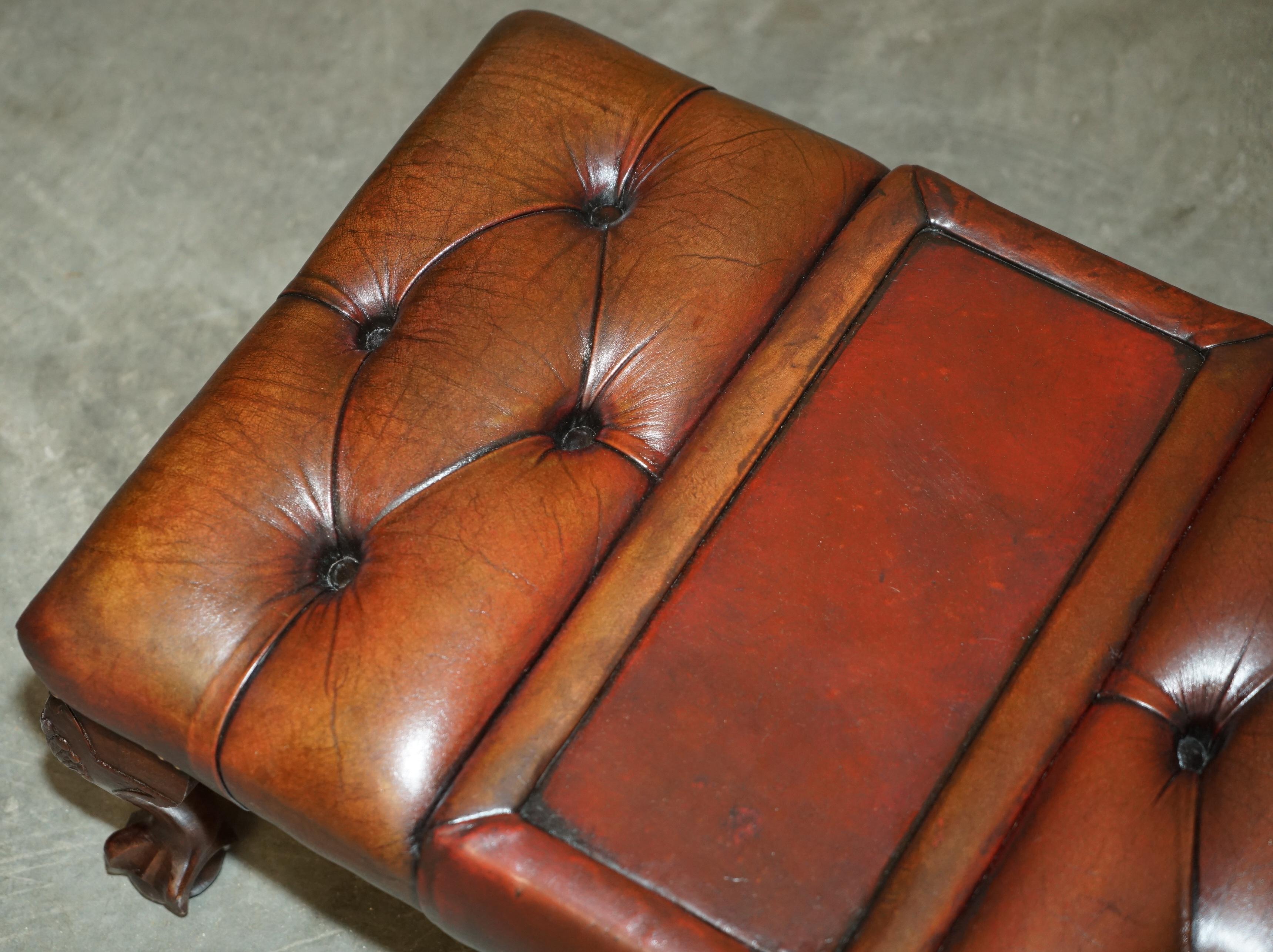 PAIR OF FULLY RESTORED CHESTERFIELD CLAW & BALL FEET WINGBACK ARMCHAIRS & STOOLs For Sale 12