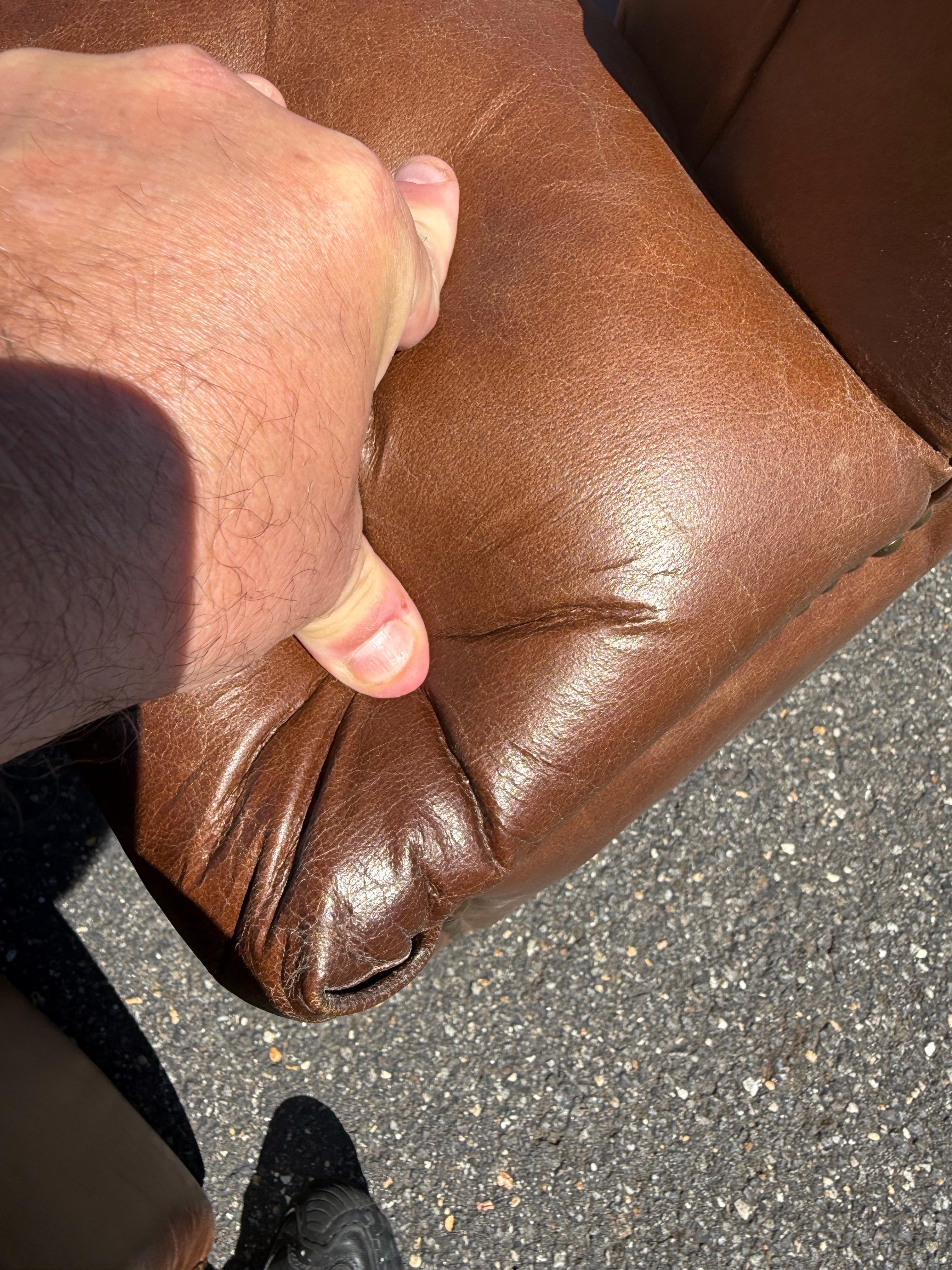 Pair of Fully Restored French Art Deco Two-Tone Leather Club Chairs For Sale 3