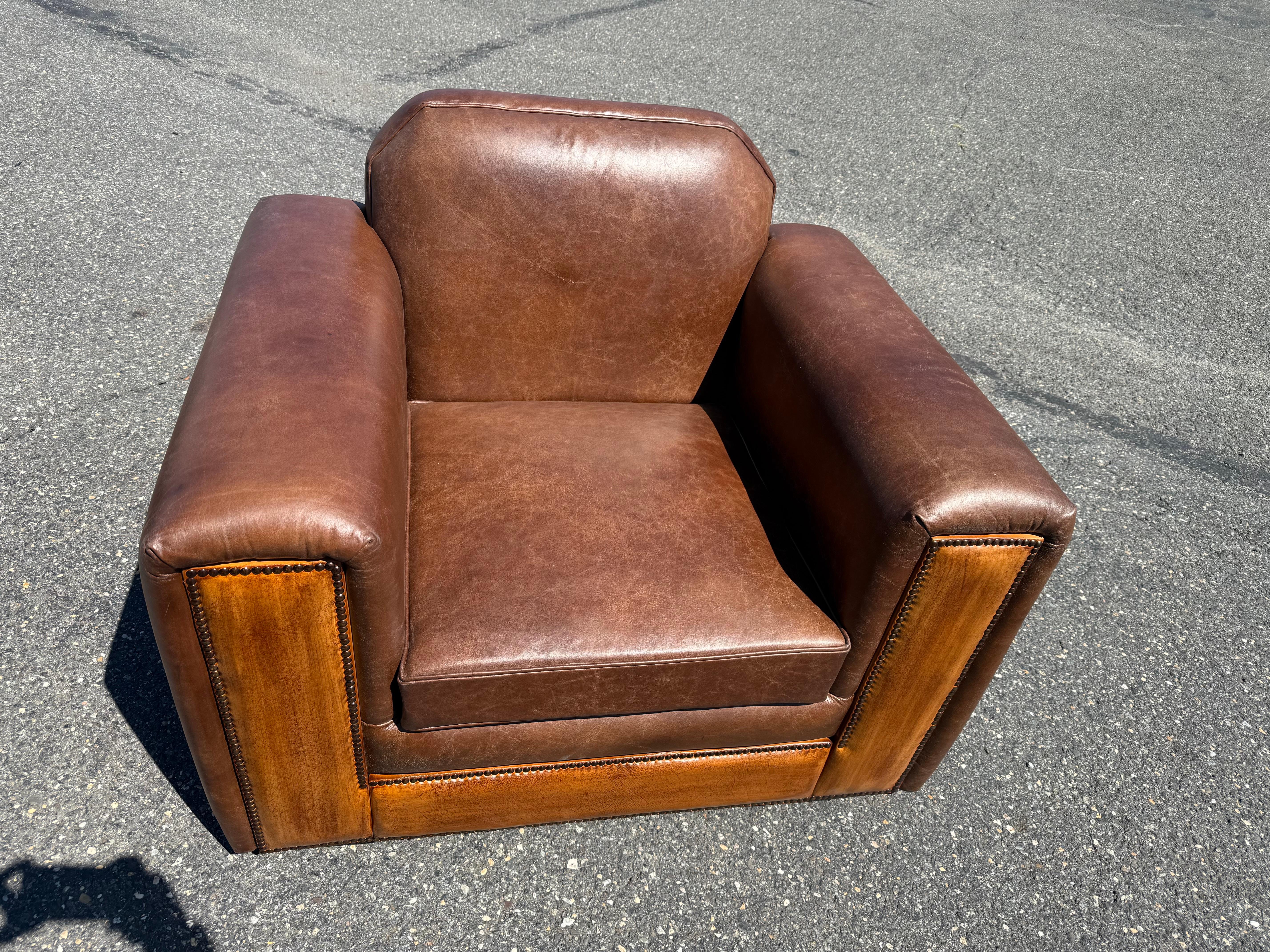 Pair of Fully Restored French Art Deco Two-Tone Leather Club Chairs For Sale 5