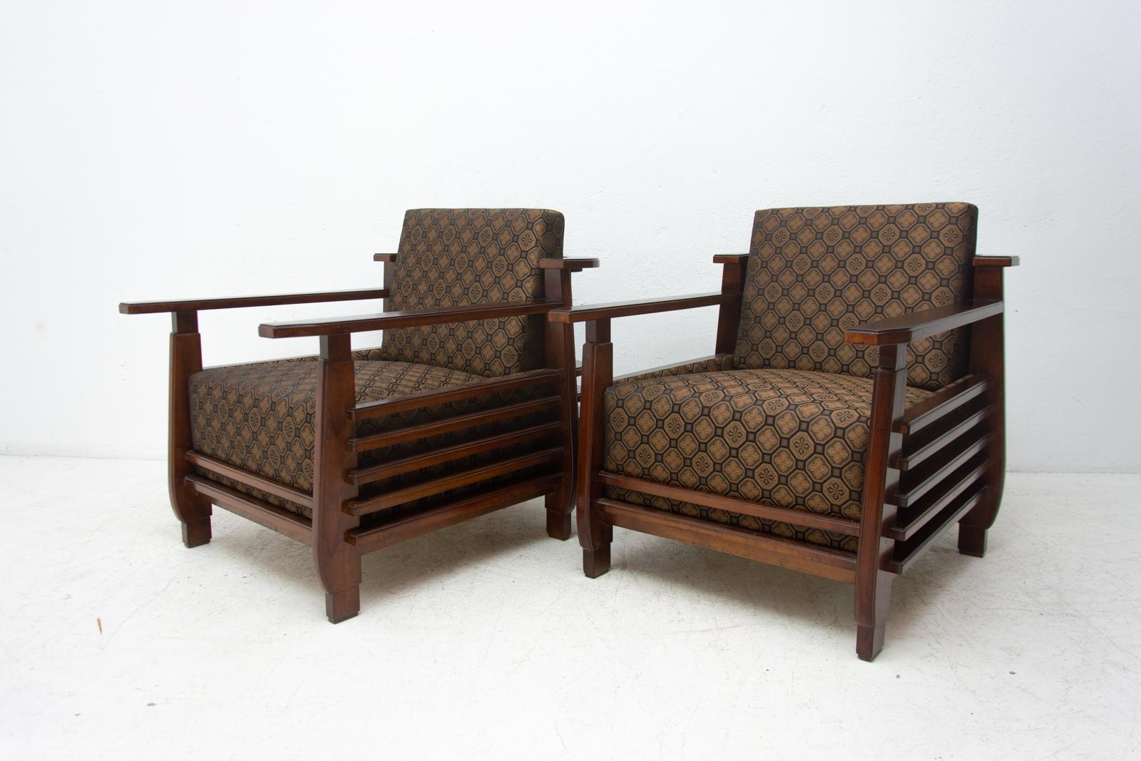 Pair of Fully Restored Functionalist Armchairs, 1930s, Austria, Bauhaus Period In Excellent Condition For Sale In Prague 8, CZ