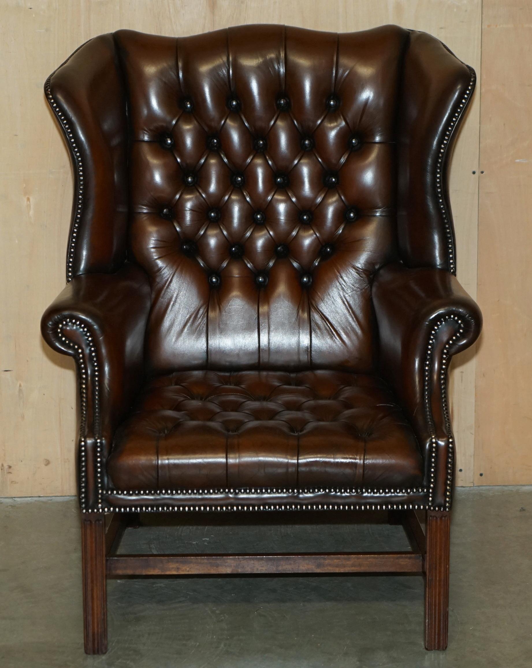 PAIR OF FULLY RESTORED GEORGIAN H FRAMED CHESTERFIELD TUFTED WINGBACK ARMCHAIRs For Sale 11