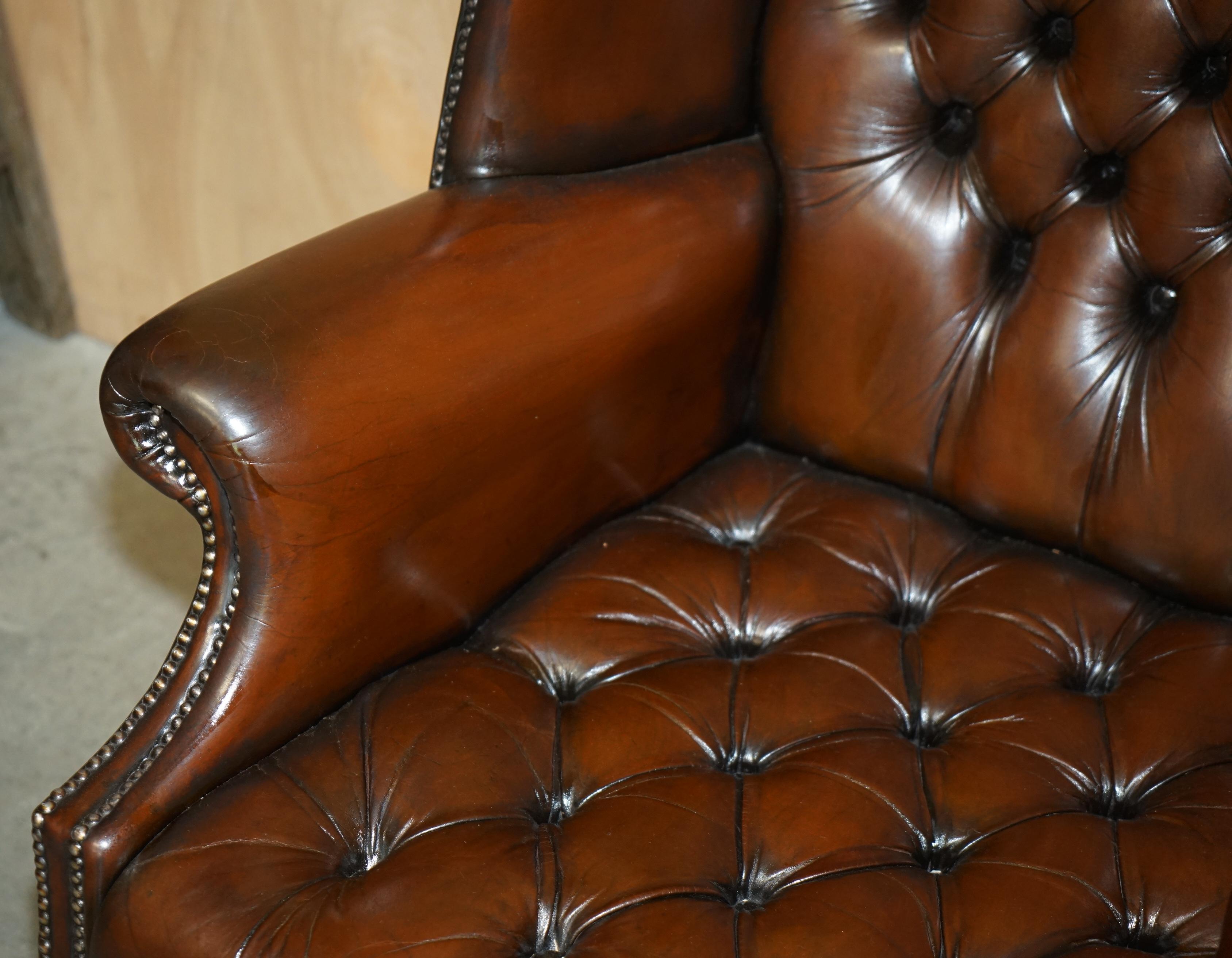 Mid-20th Century PAIR OF FULLY RESTORED GEORGIAN H FRAMED CHESTERFIELD TUFTED WINGBACK ARMCHAIRs For Sale