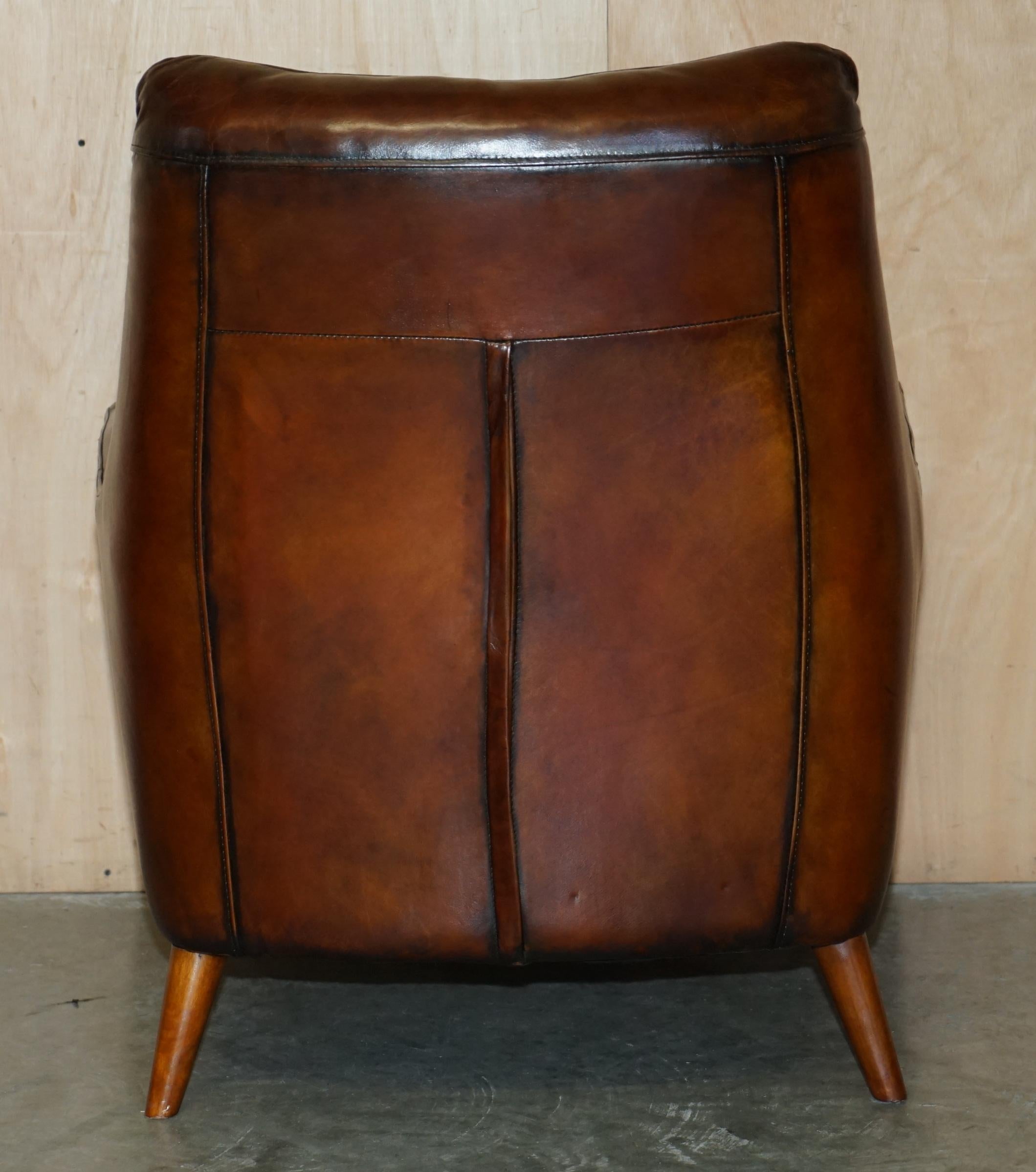 Paire de fauteuils en cuir Chesterfield WHISKY BROWN entièrement restaurés et teints à la main en vente 5