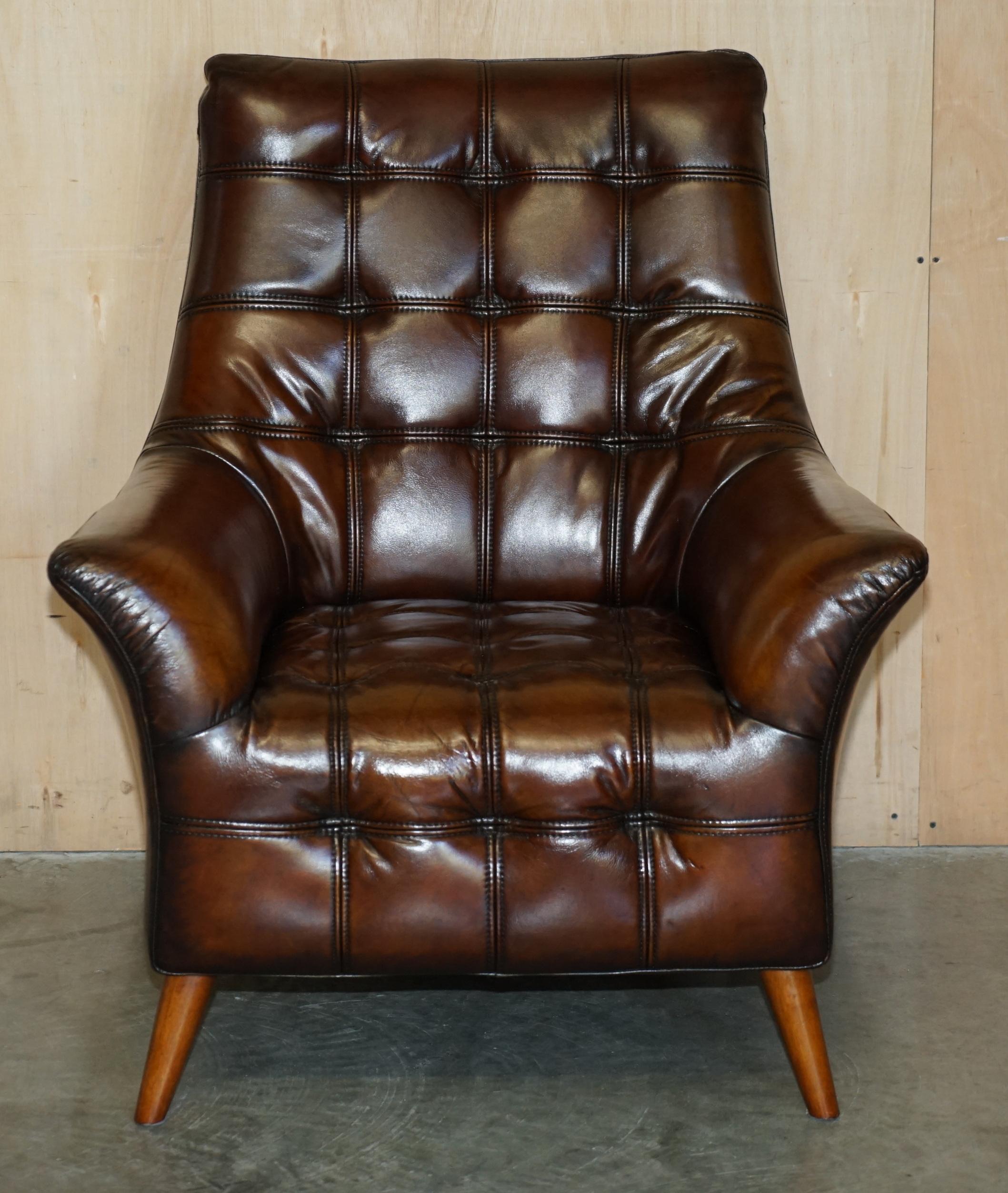 PAIR OF FULLY RESTORED HAND DYED CHESTERFiELD WHISKY BROWN LEATHER ARMCHAIRS For Sale 8