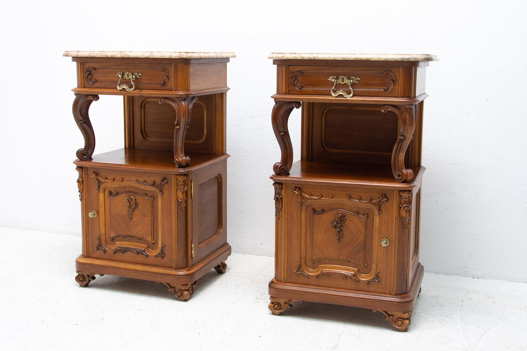 Austrian Pair of Fully Restored Historicist Bedside Tables, 1910, Austria For Sale