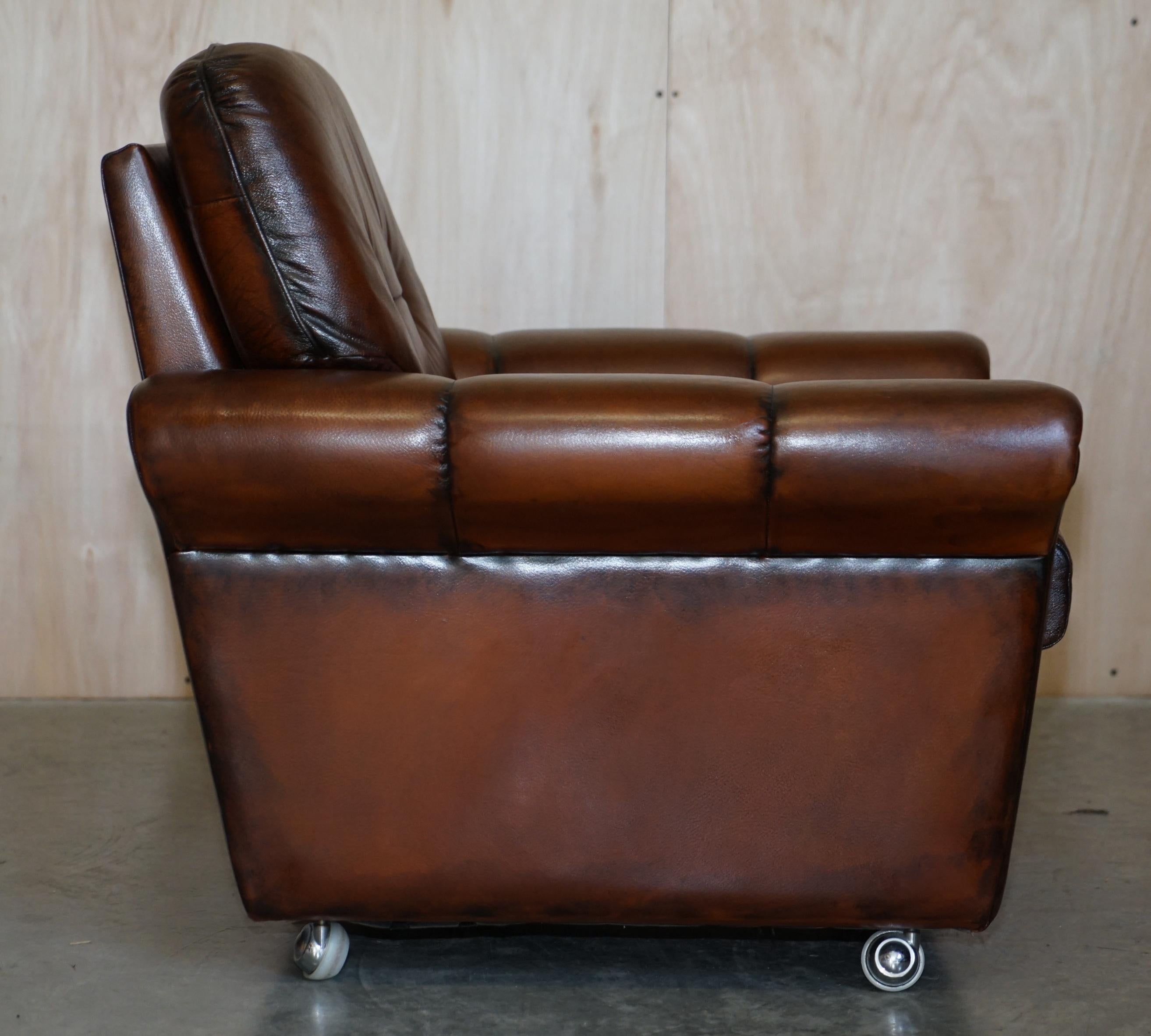 Pair of Fully Restored Vintage Dutch Mid-Century Modern Brown Leather Armchairs For Sale 2