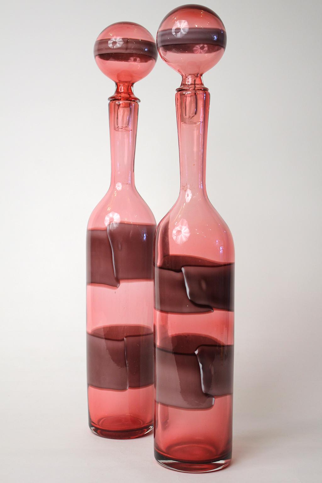 Paar Orizzontali Muranoflaschen mit Stopfen von Fulvio Bianconi Fasce für Venini, Paar im Zustand „Relativ gut“ im Angebot in San Diego, CA