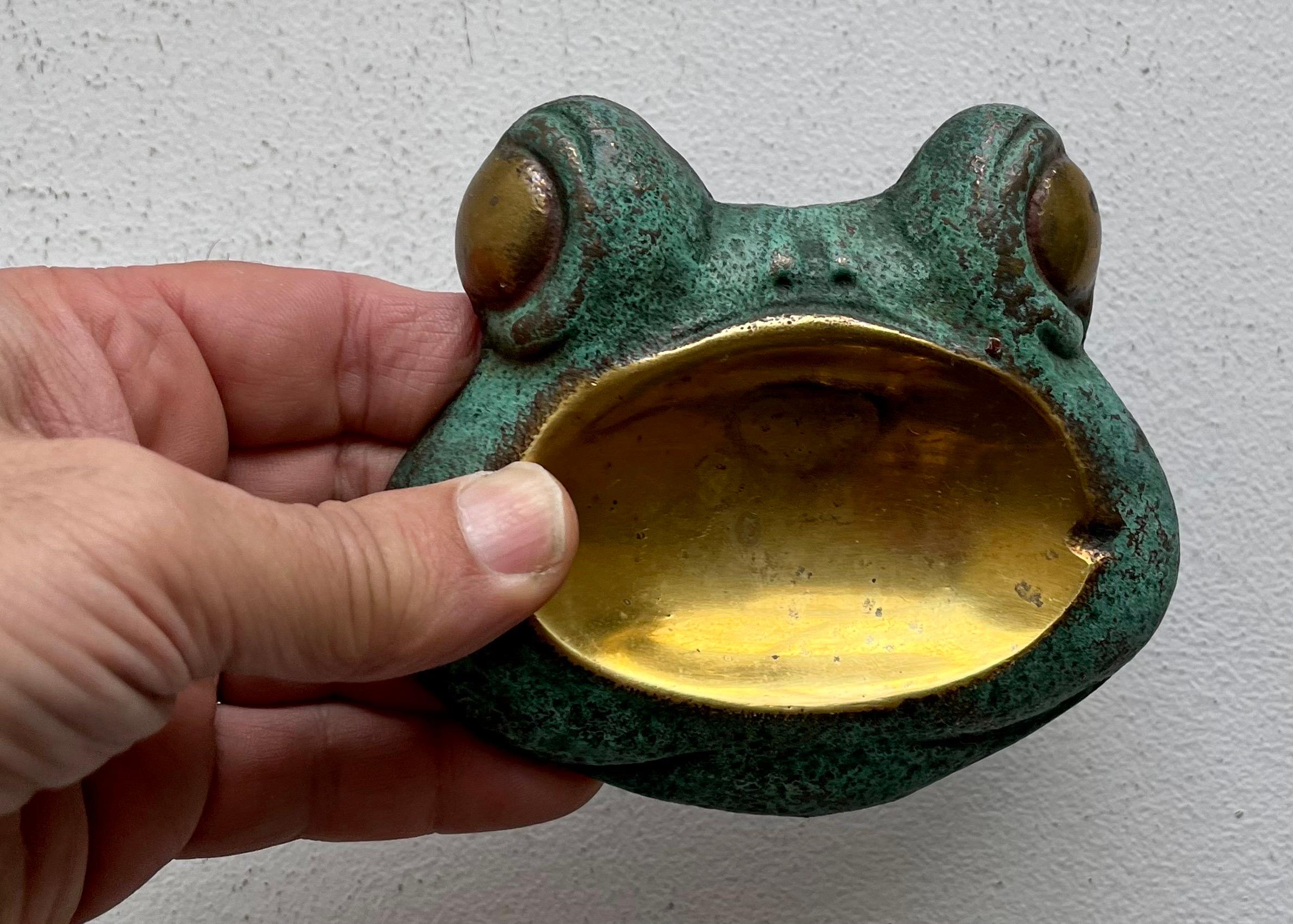 Ottone Coppia di posacenere 