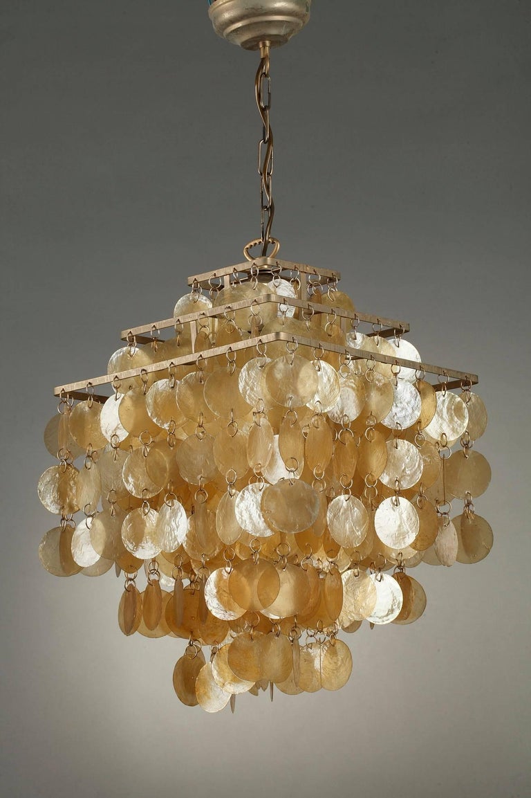 Pair Of Fun Pendants In Mother Of Pearl In Verner Panton