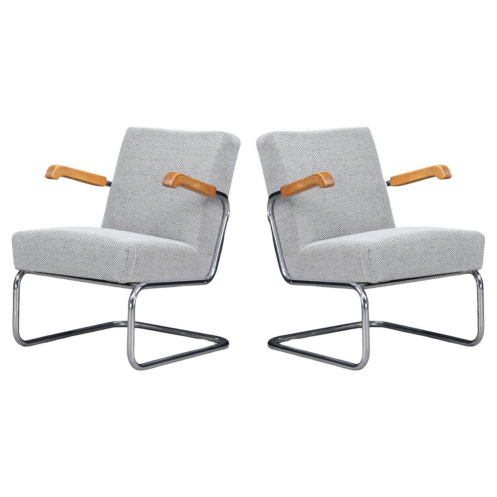 Paire de fauteuils luge fonctionnalistes avec accoudoirs en bois, Cz 1930