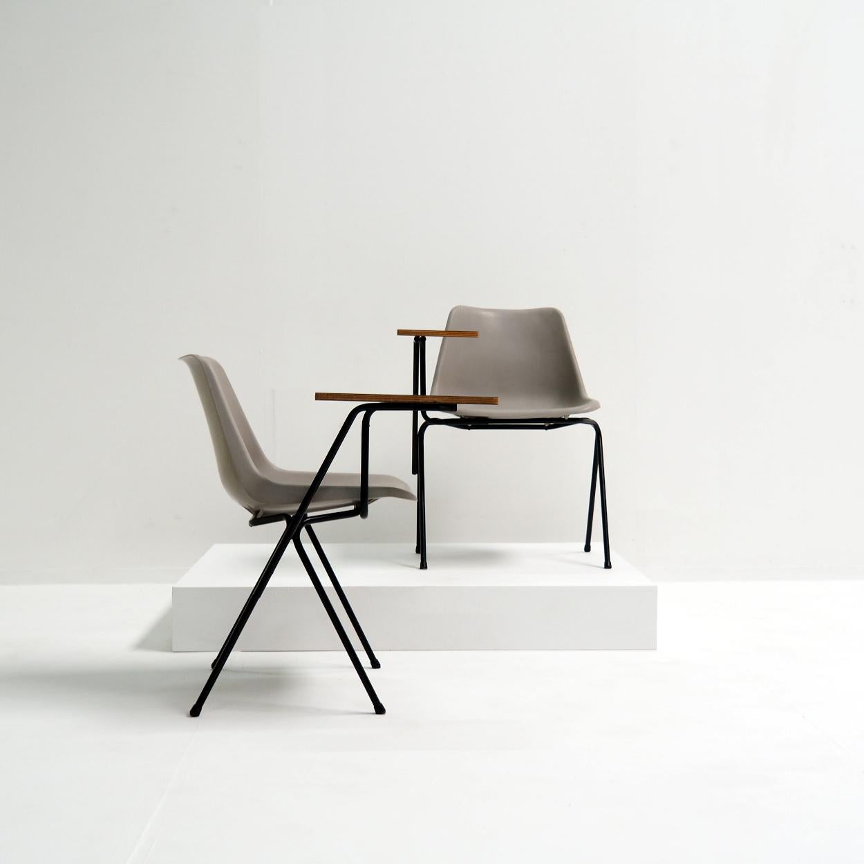 Mid-Century moderno Coppia di divertenti sedie 