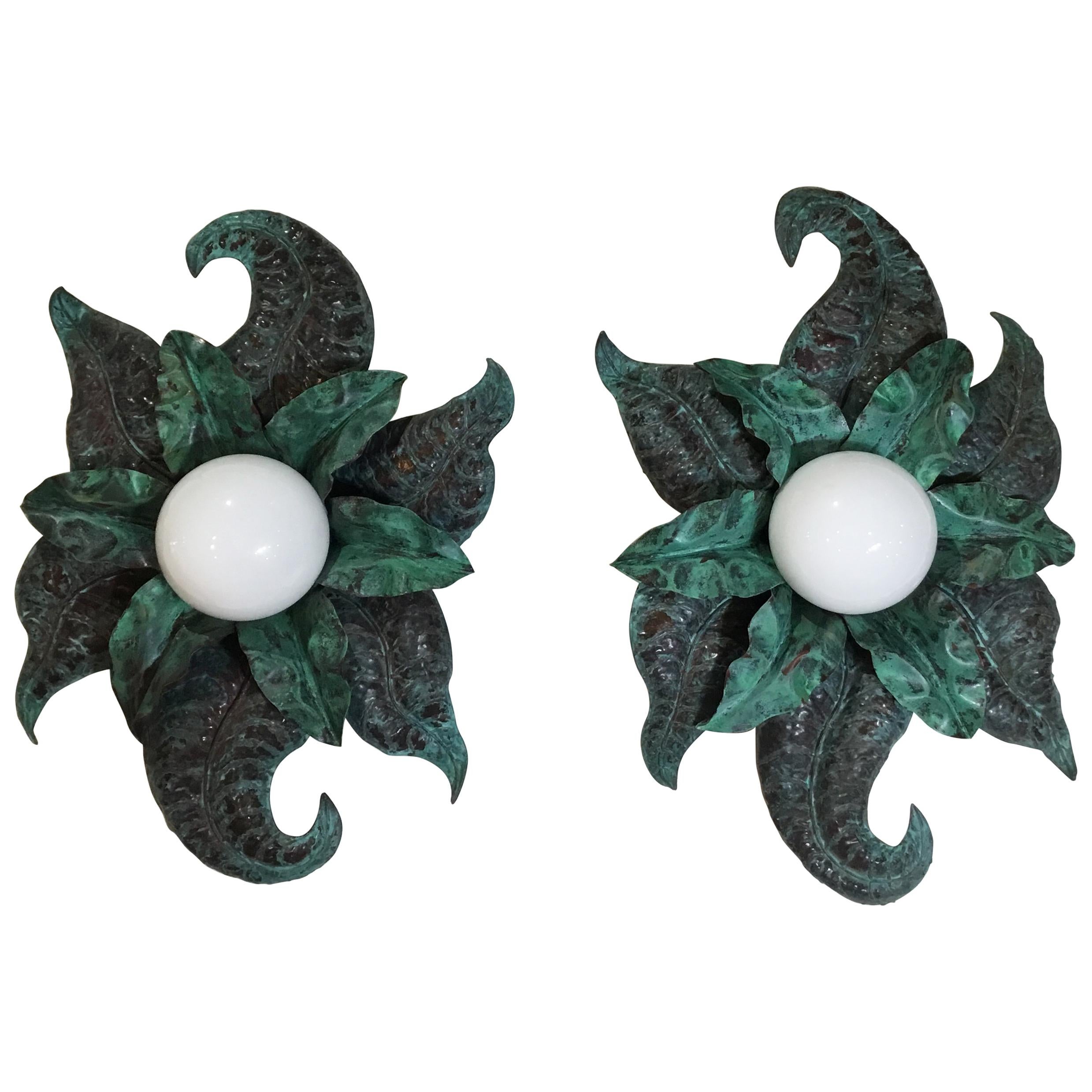 Coppia di divertenti applique da parete in rame in vendita