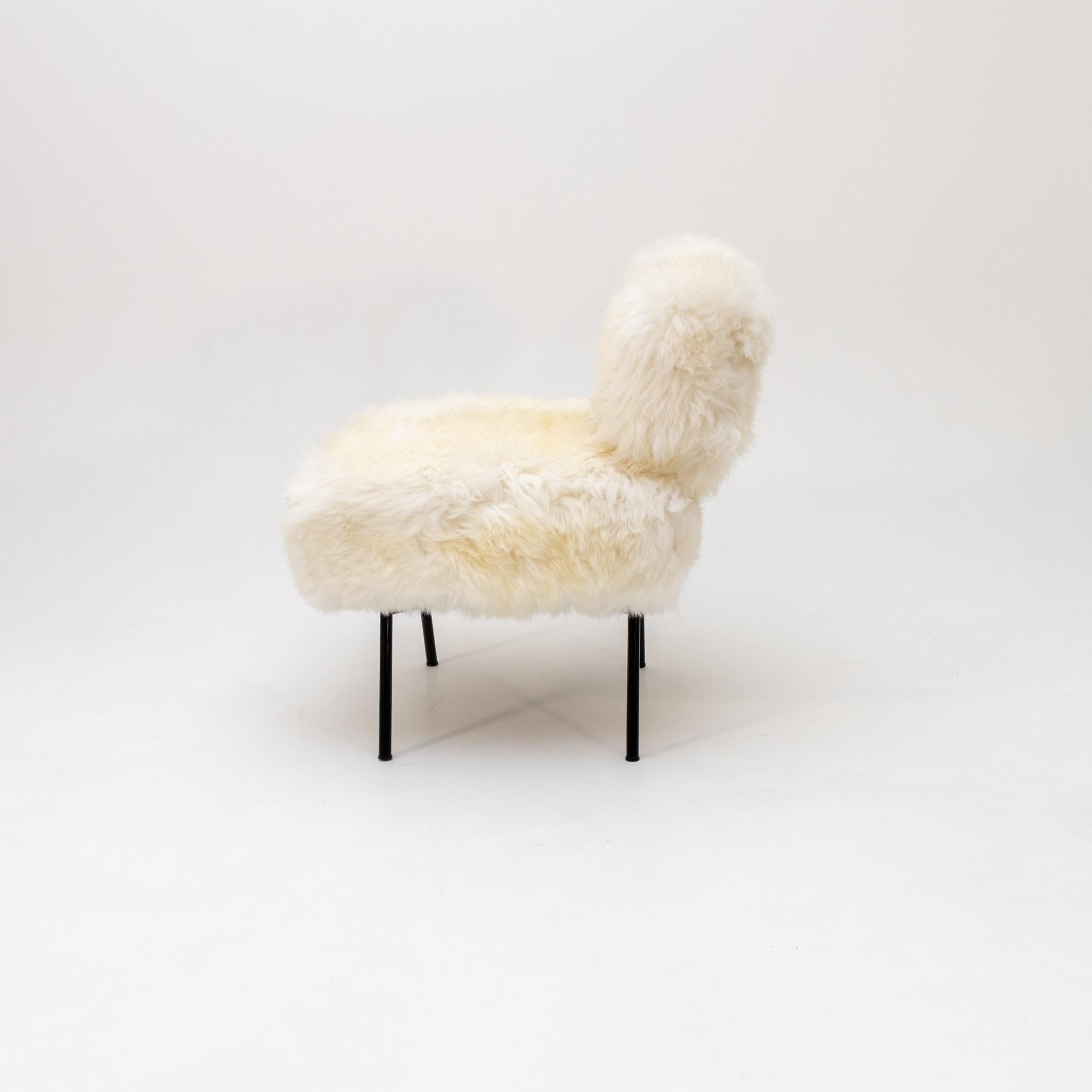 Pair of Fur Slipper Chairs, Italy Mid-20th Century 5