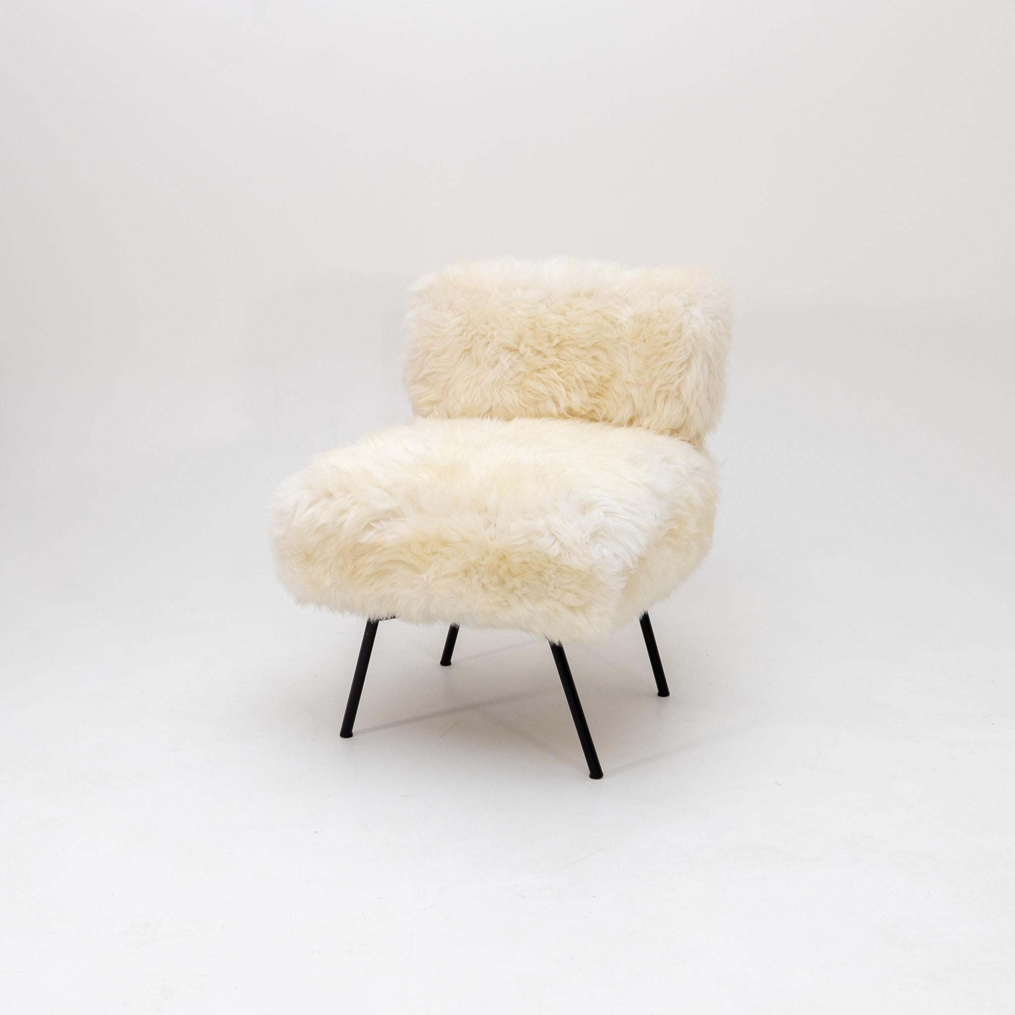Pair of Fur Slipper Chairs, Italy Mid-20th Century 2