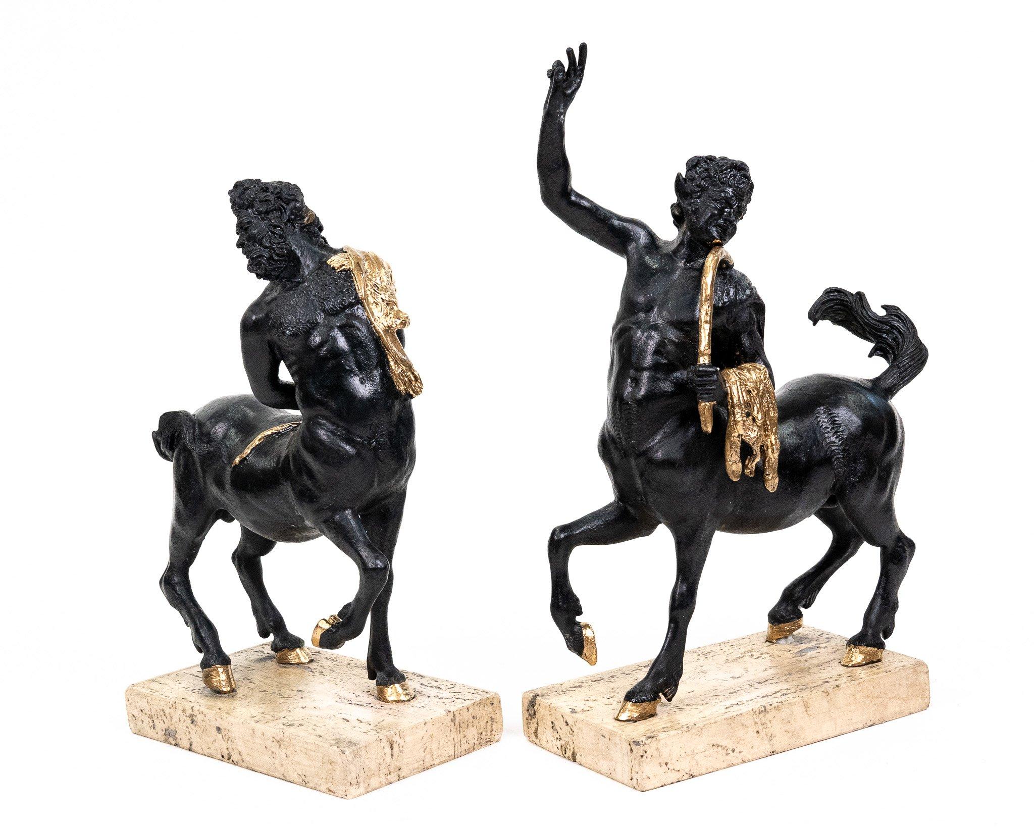 Paire de Centaures Furietti en bronze, avec parties en bronze doré. Paire de bronze en vente 2