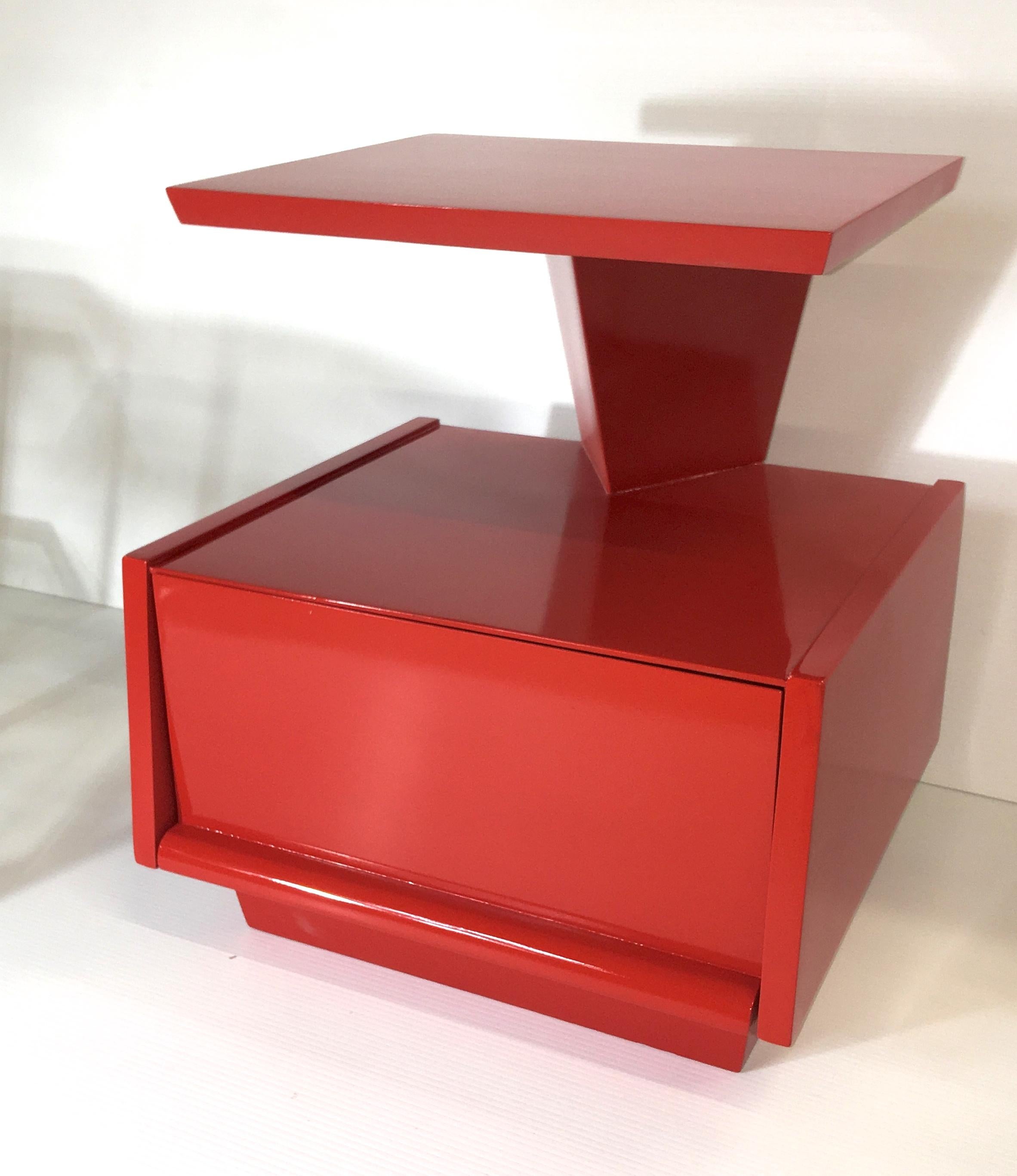 Pair of Futuristic 1950s Lacquered Nightstands by Mengel 3
