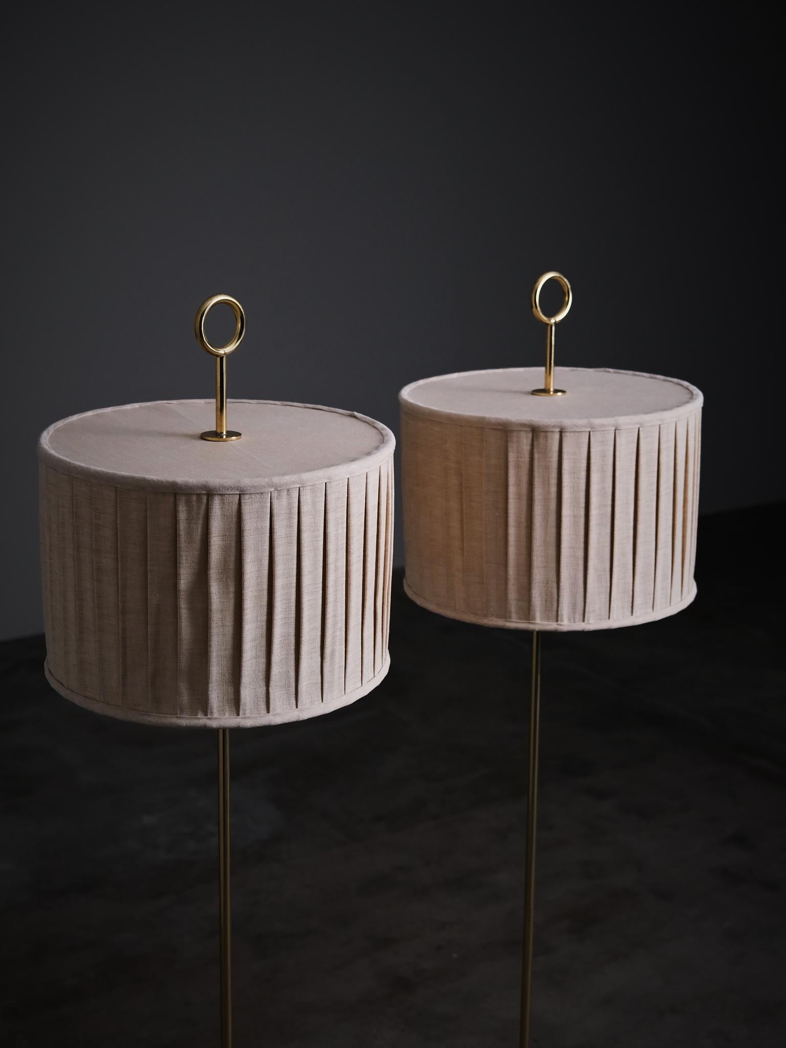 Suédois Pair of 'G-20' floor lamps by Hans-Agne Jakobsson, Sweden, 1950s en vente