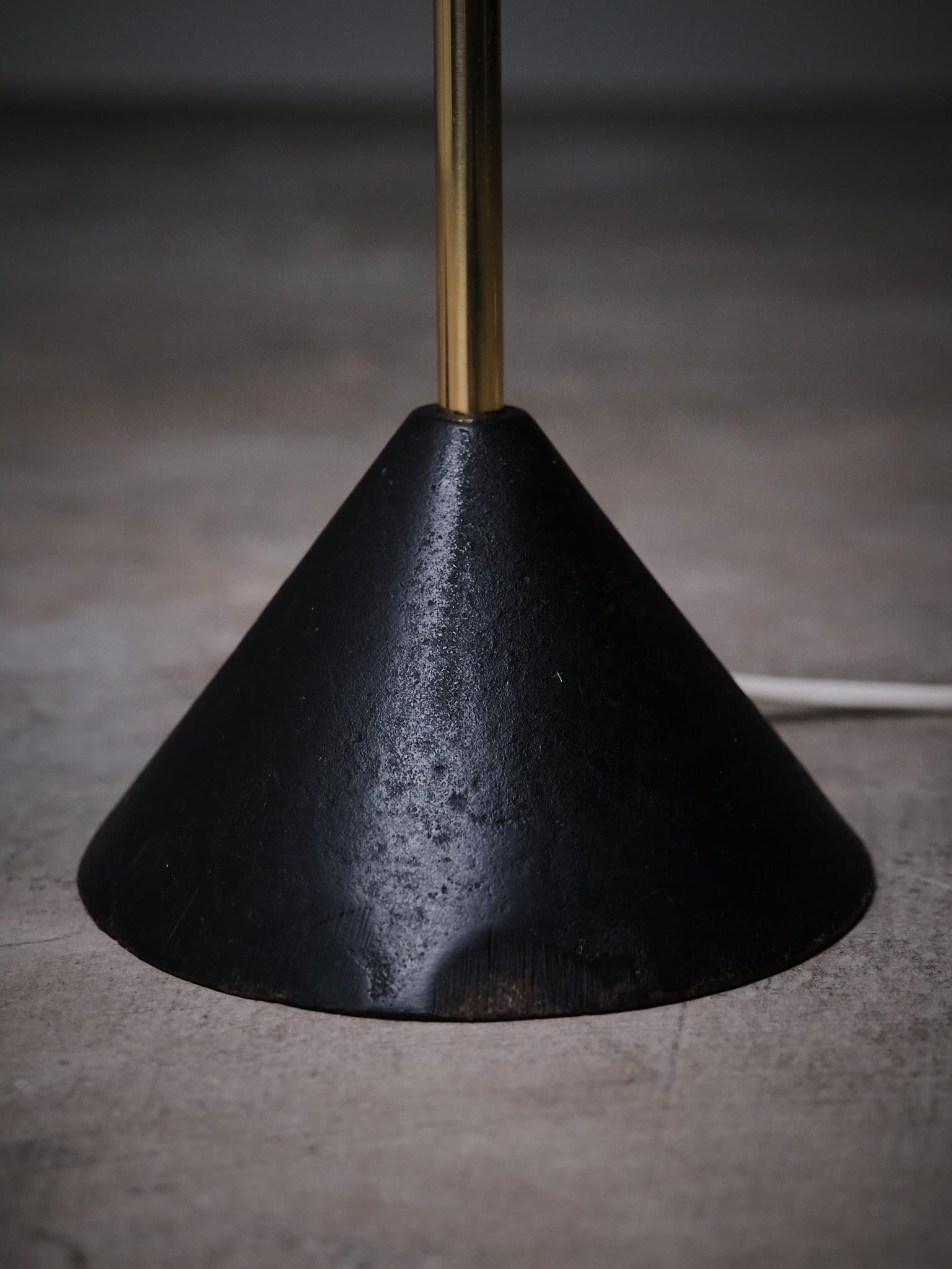 Pair of 'G-20' floor lamps by Hans-Agne Jakobsson, Sweden, 1950s en vente 2