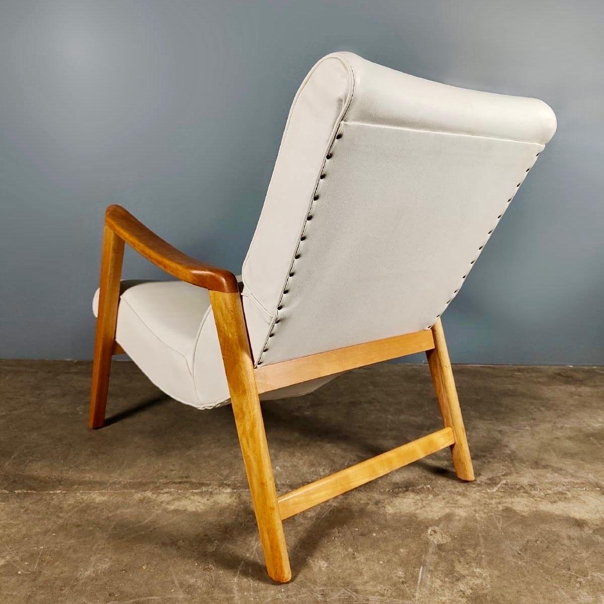 Mid-20th Century Pair Of G Plan E Gomme Siesta Lounge Chairs Model 411 By Victor Wilkins