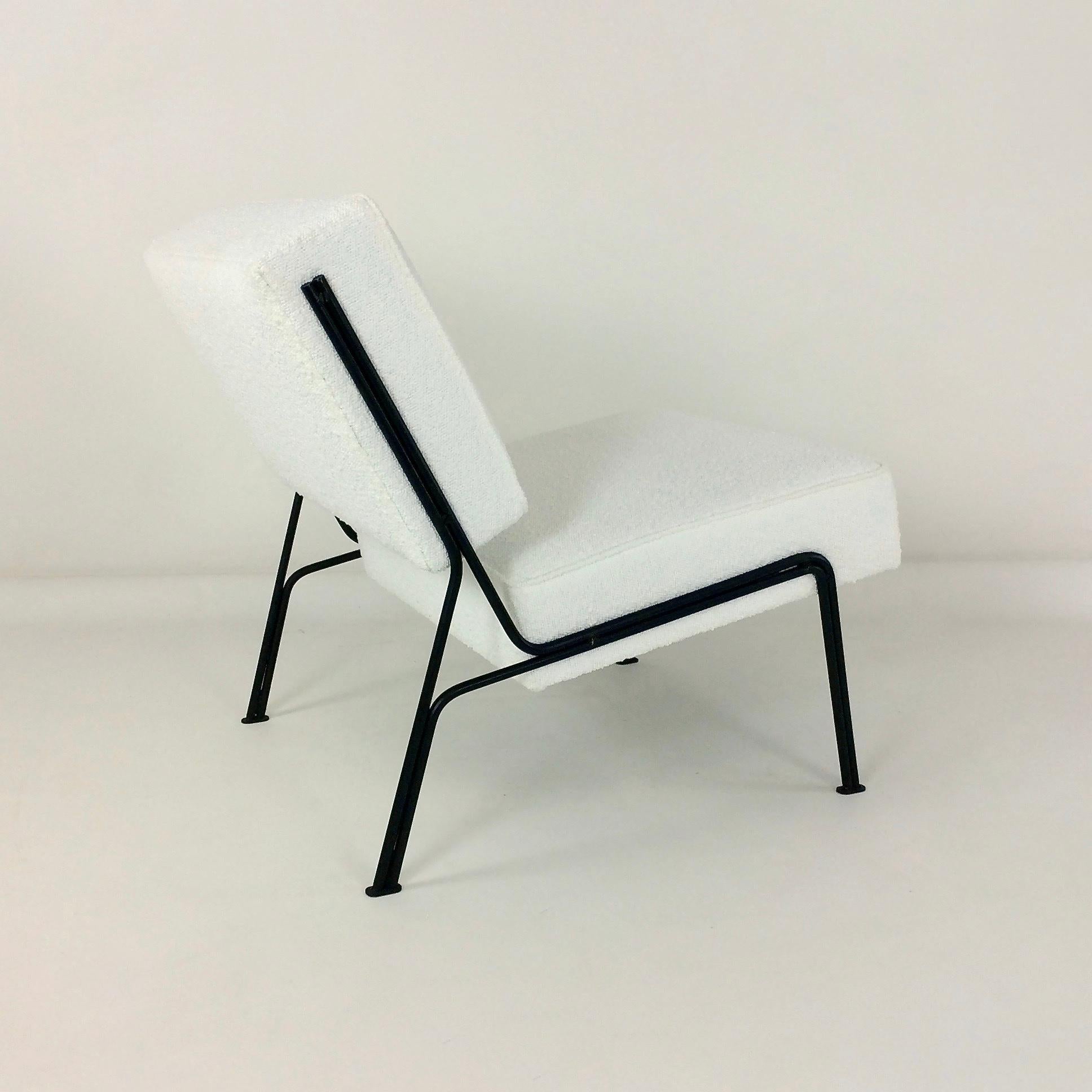 Pair of G2 Chairs By A.R.P. Guariche, Motte, Mortier for Airborne, 1953, France. For Sale 4