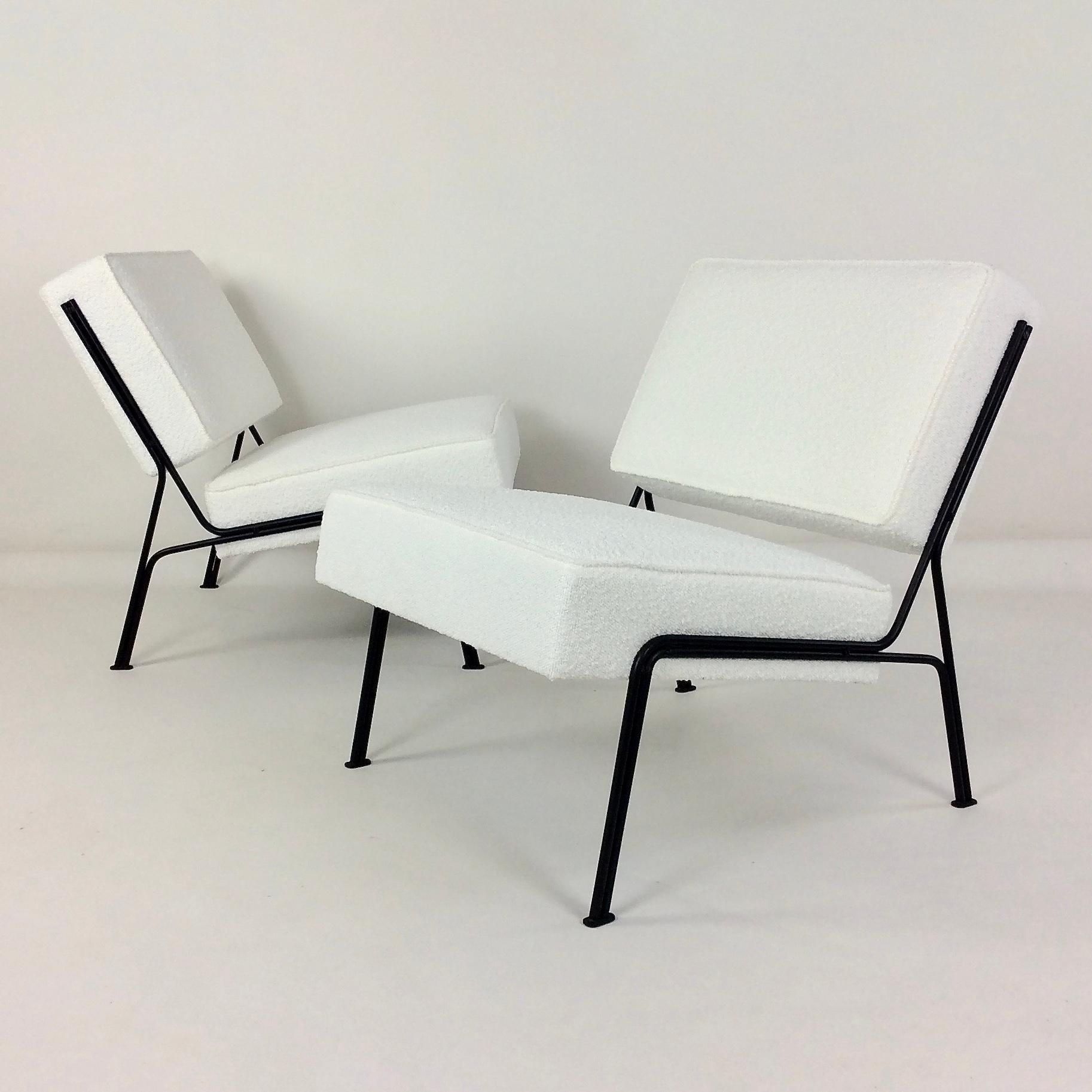 Pair of G2 Chairs By A.R.P. Guariche, Motte, Mortier for Airborne, 1953, France. 8
