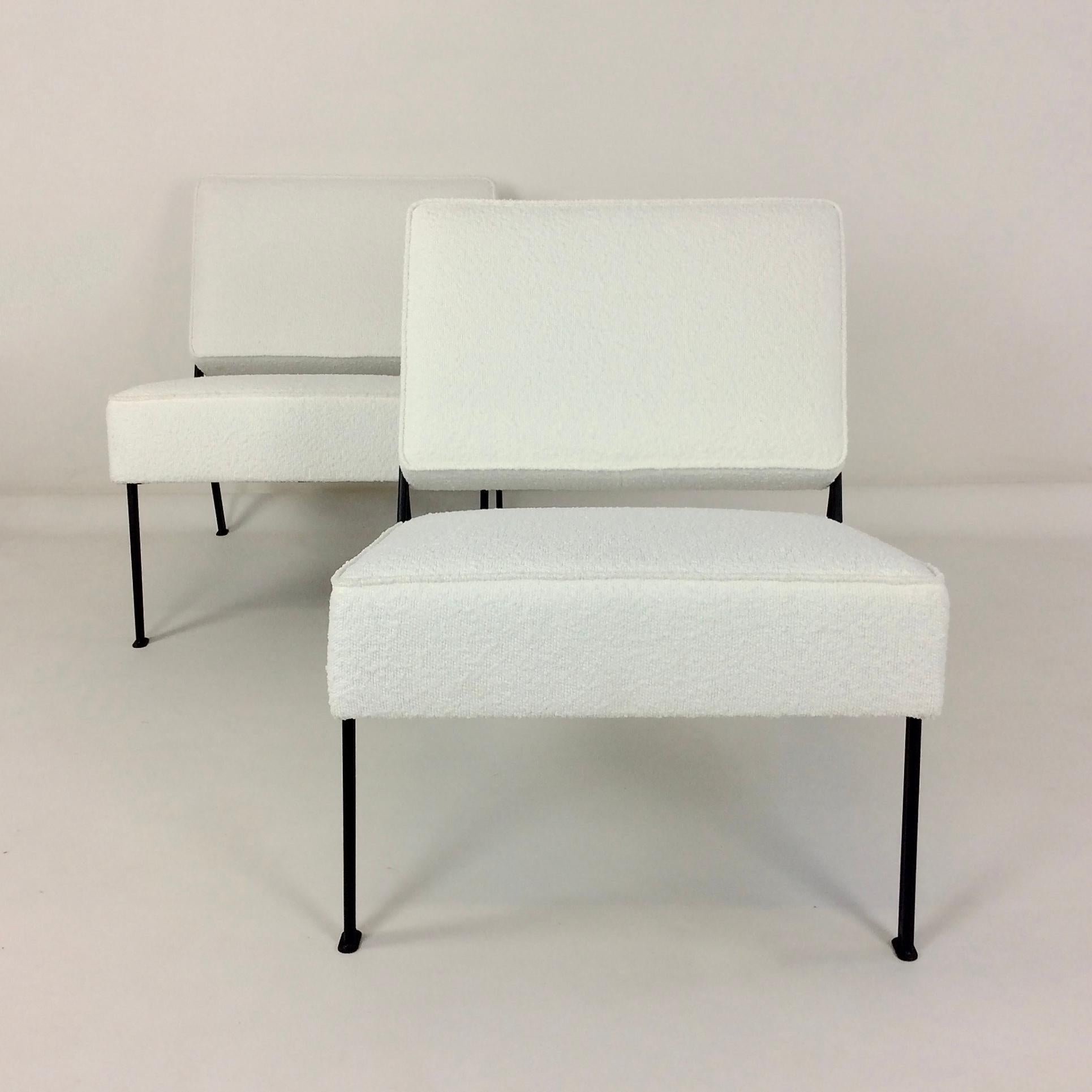 Mid-20th Century Pair of G2 Chairs By A.R.P. Guariche, Motte, Mortier for Airborne, 1953, France. For Sale