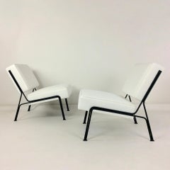 Pair of G2 Chairs By A.R.P. Guariche, Motte, Mortier for Airborne, 1953, France.