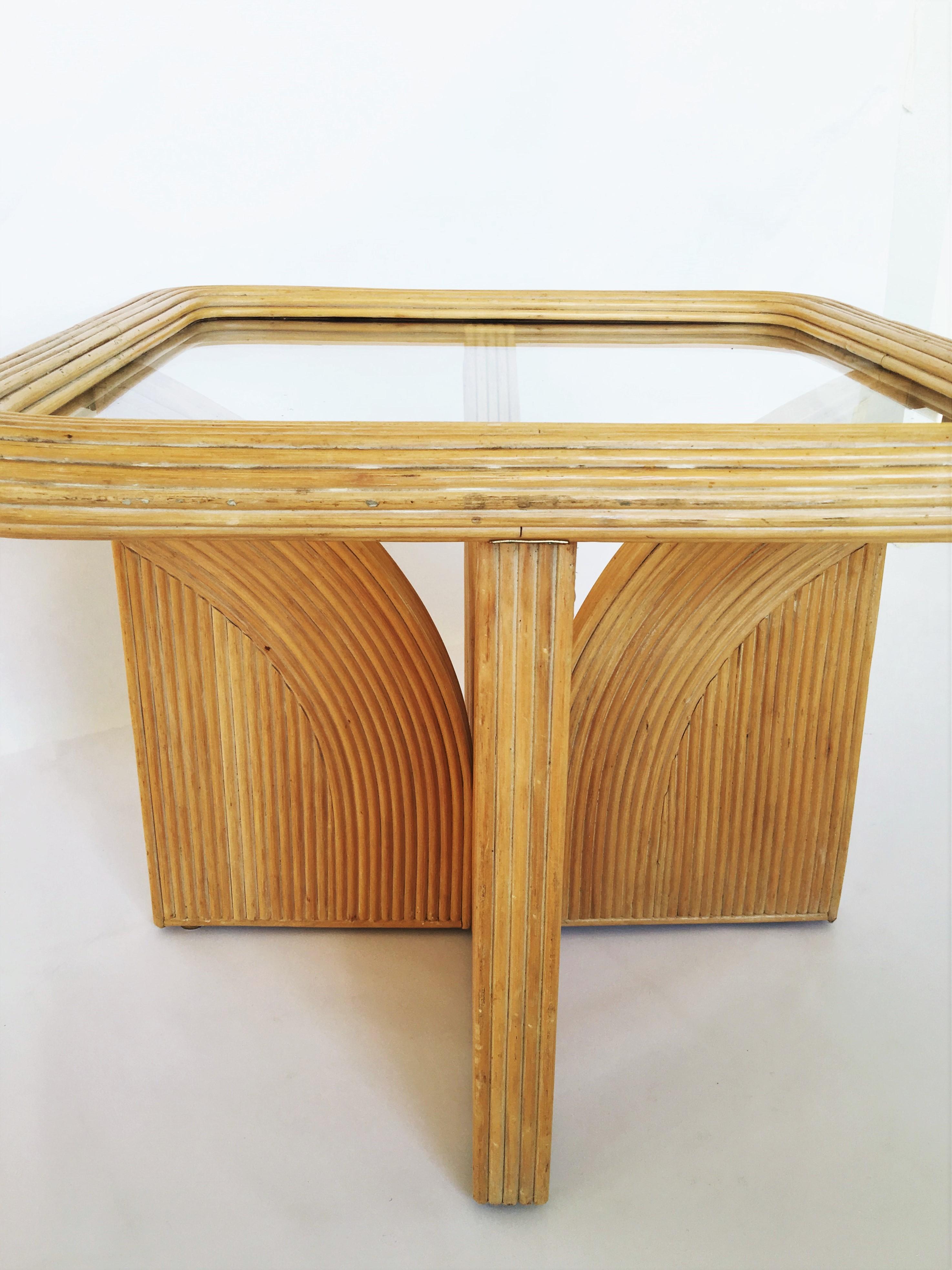 Mid-Century Modern Pair of Split Reed Rattan Bamboo End/Side Tables