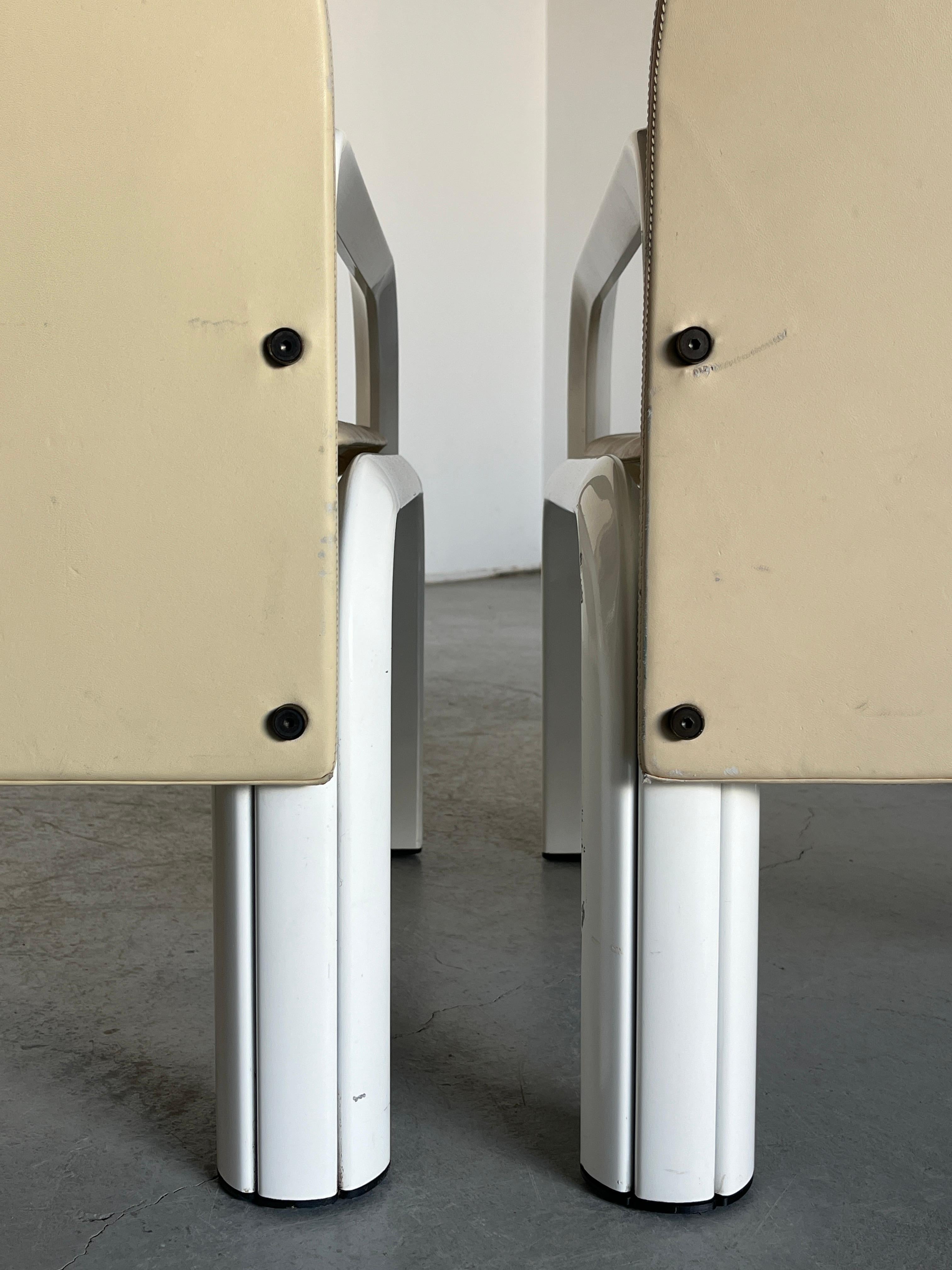 Pair of Gae Aulenti '54L' Armchairs for Knoll International, Beige Leather, 70s For Sale 2