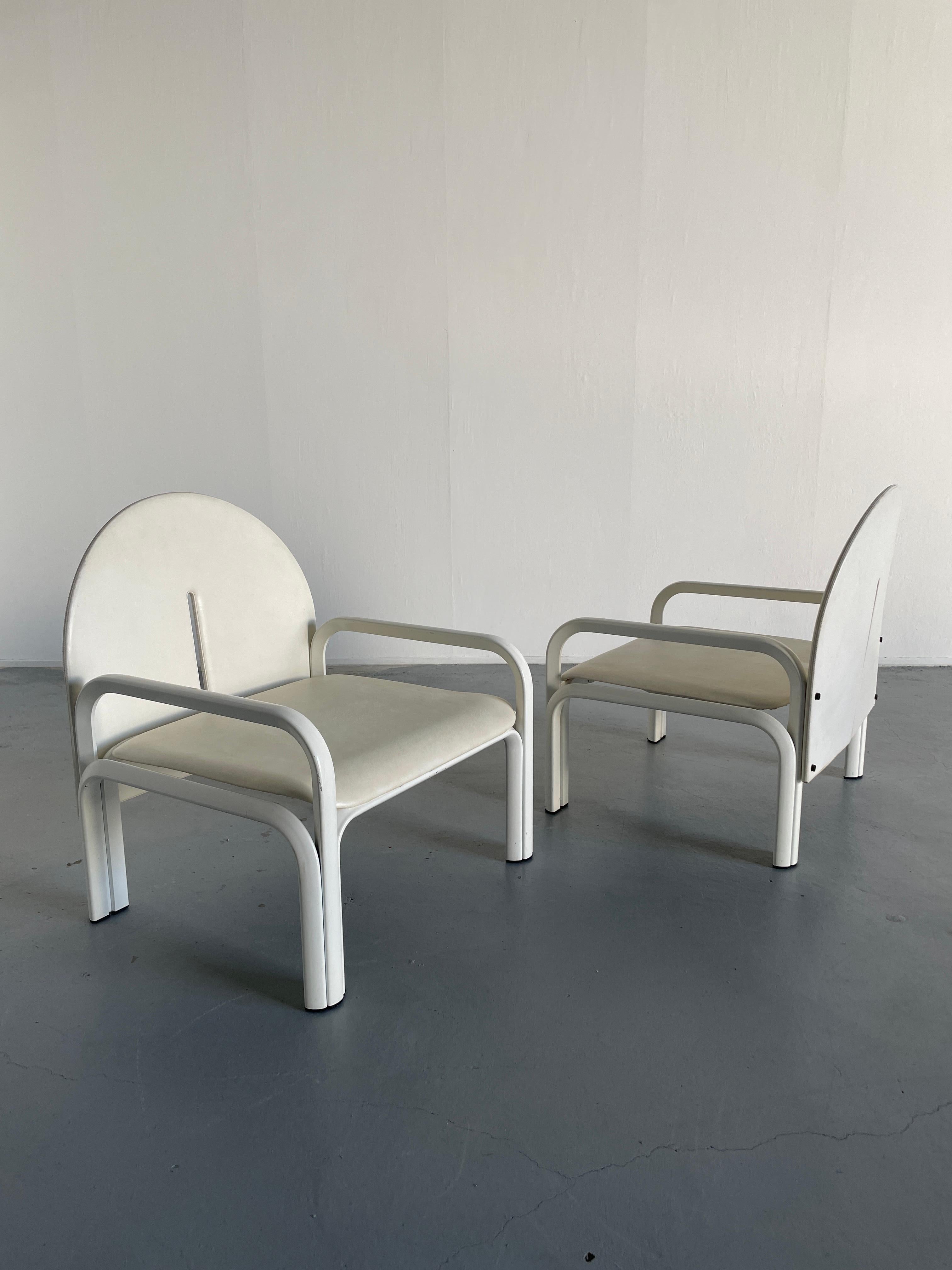 Pair of Gae Aulenti '54L' White Edition Armchairs for Knoll International, 1970s In Good Condition In Zagreb, HR
