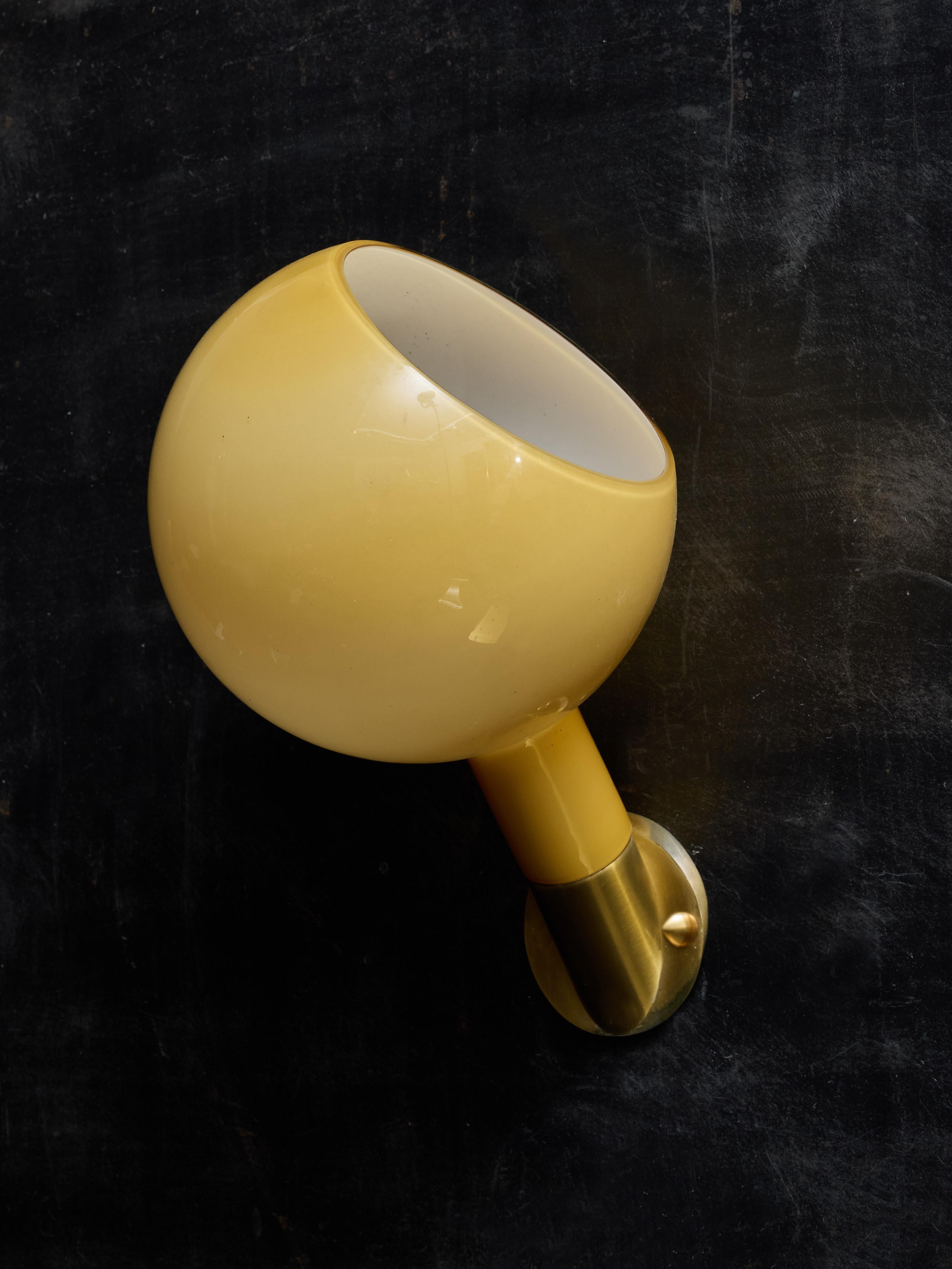 Brass Pair of Gae Aulenti and Piero Castiglioni for Fontana Arte Wall Sconces