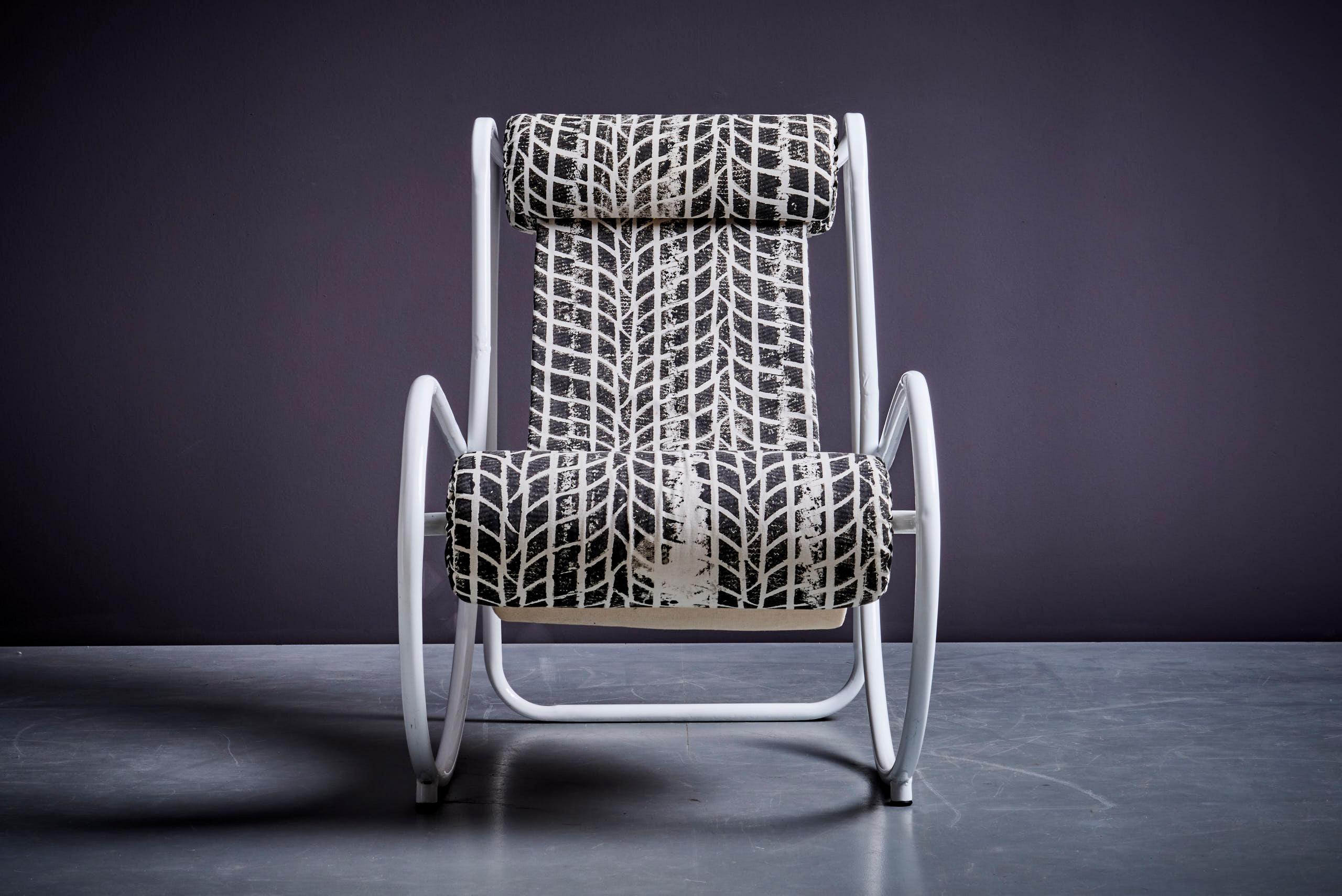 Milieu du XXe siècle Paire de chaises longues Gae Aulenti Curated by Michael Sailstorfer en vente