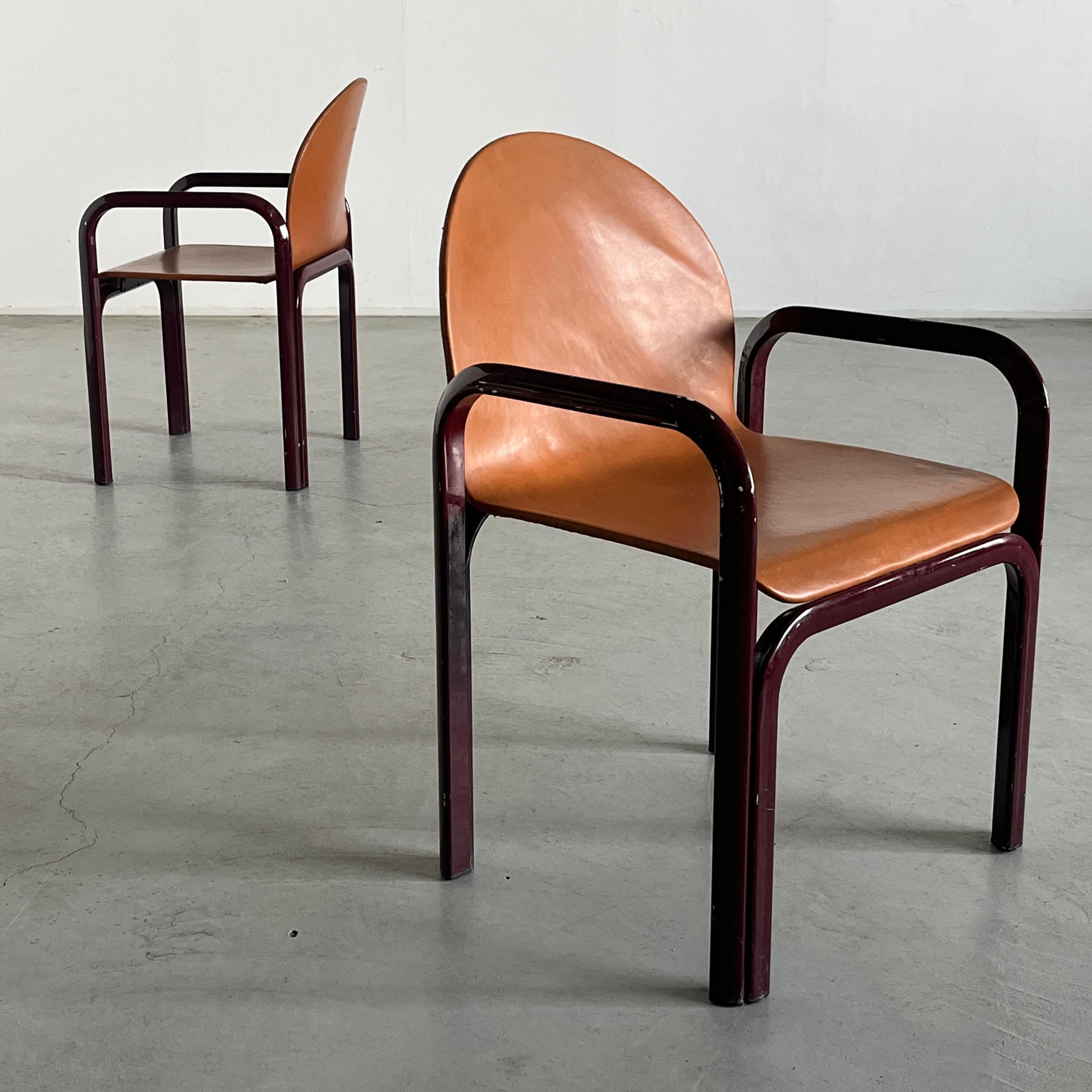 Außergewöhnlich elegante Sessel, Modell 