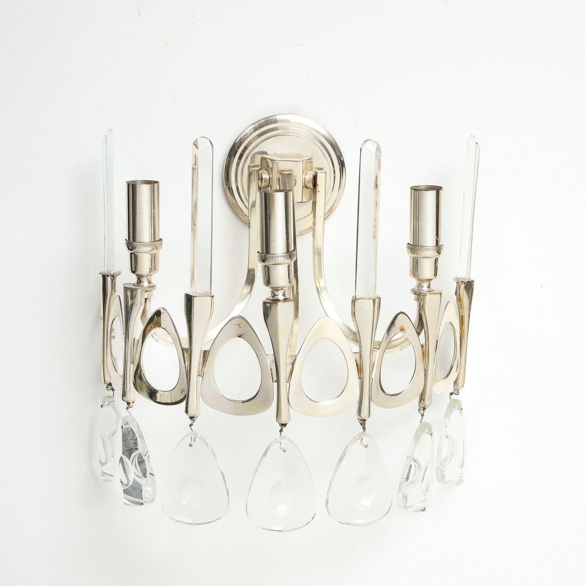A chic pair of Gaetano Sciolari Sconces with beveled crystal drops and a nickel plated body.