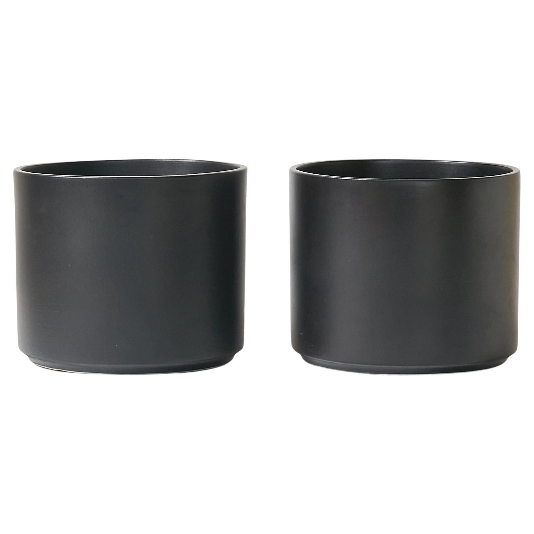 Pair of Gainey Planters in Satin Black Glaze, California Architectural Pottery For Sale