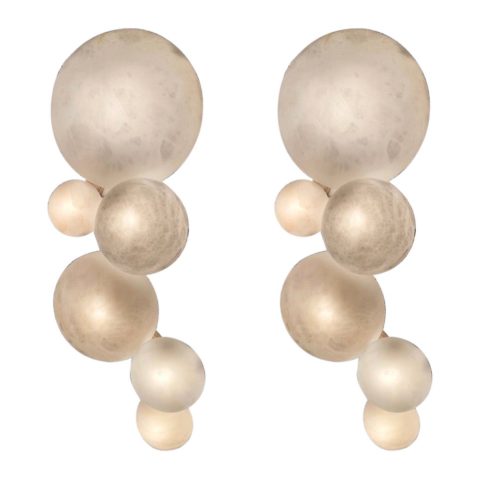 Pareja de apliques Globe Lighting de mármol de alabastro italiano contemporáneo Galaxy en venta 4