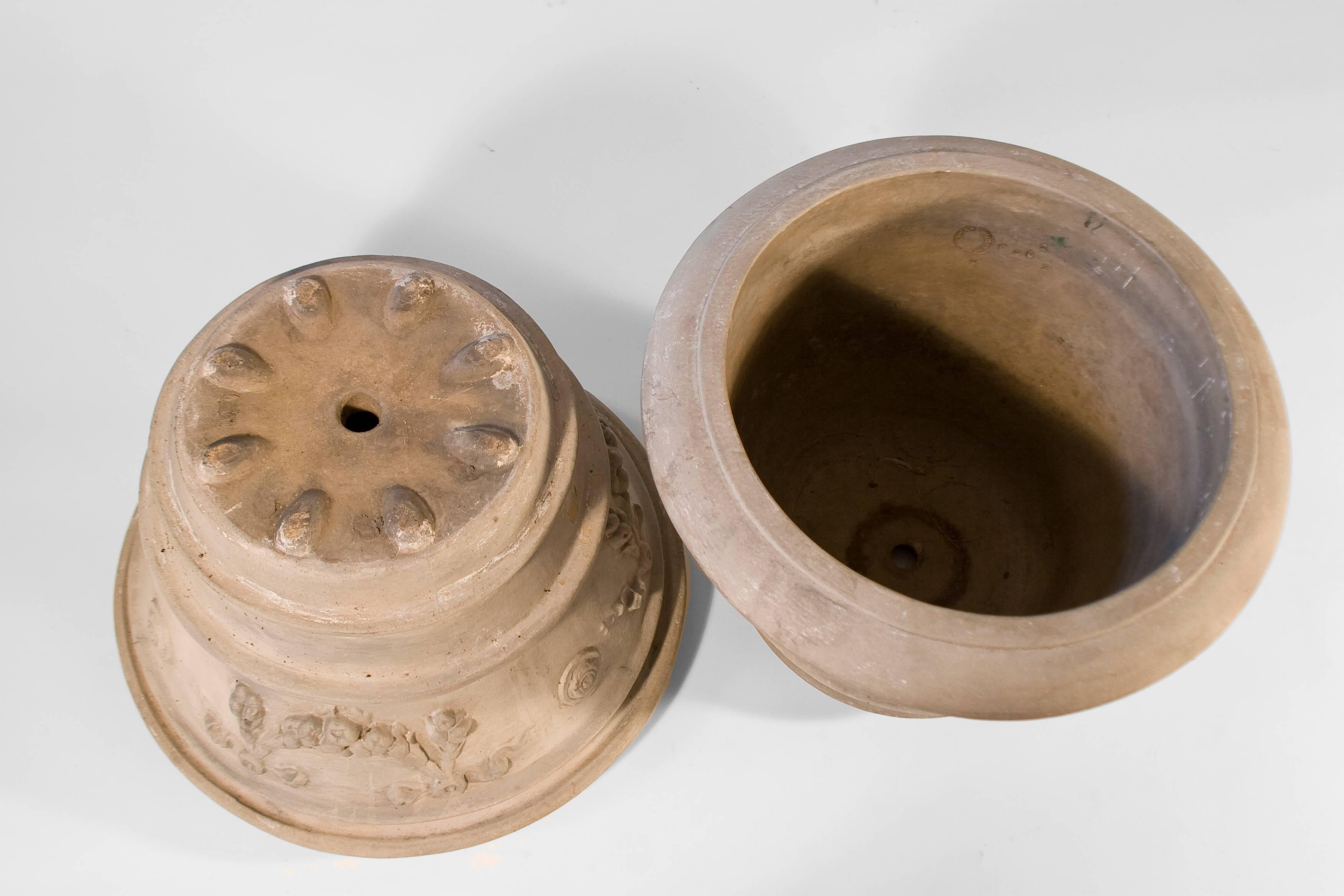 Terre cuite Paire de pots en terre cuite de Galloway