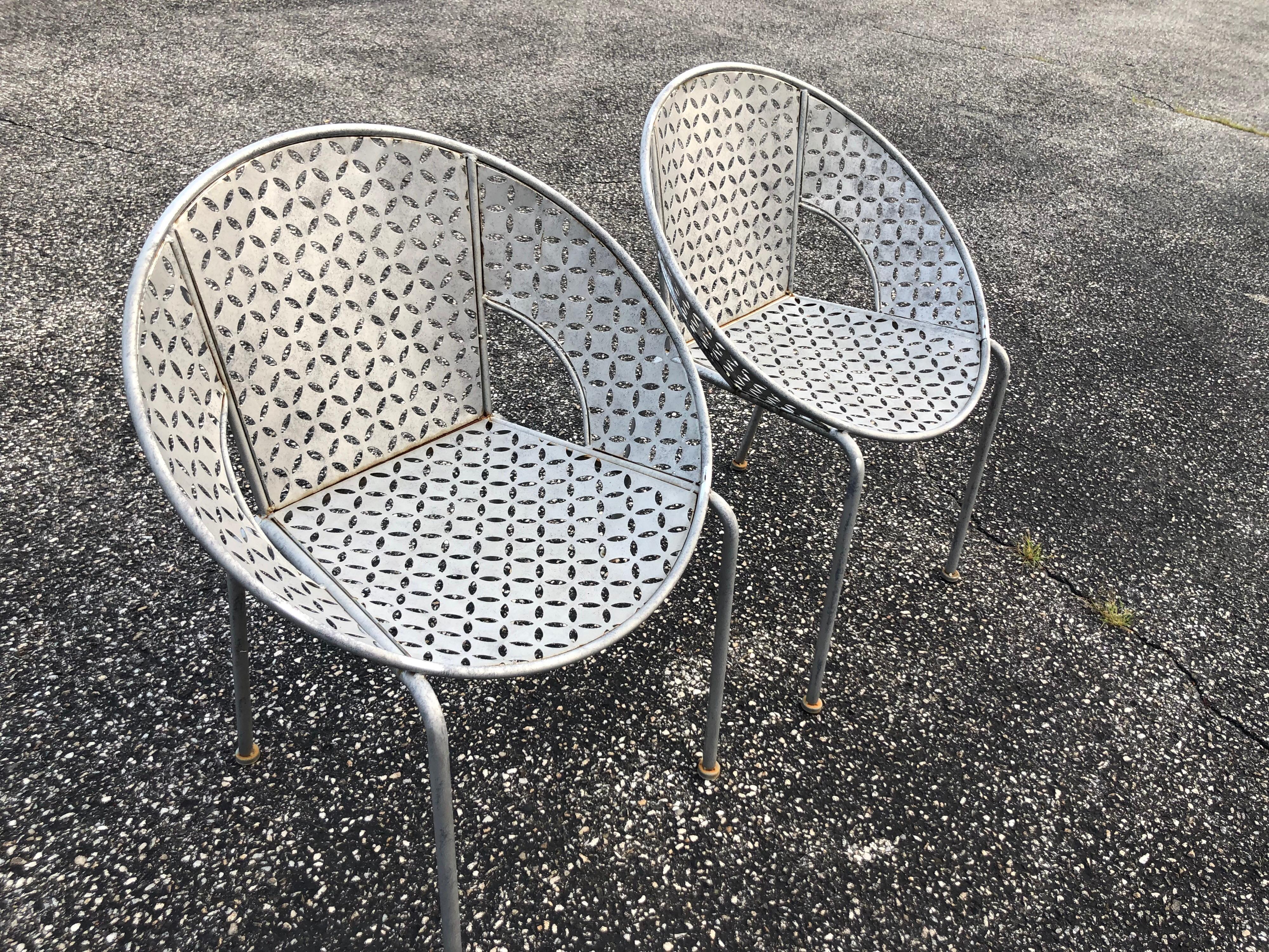 vintage saucer chair