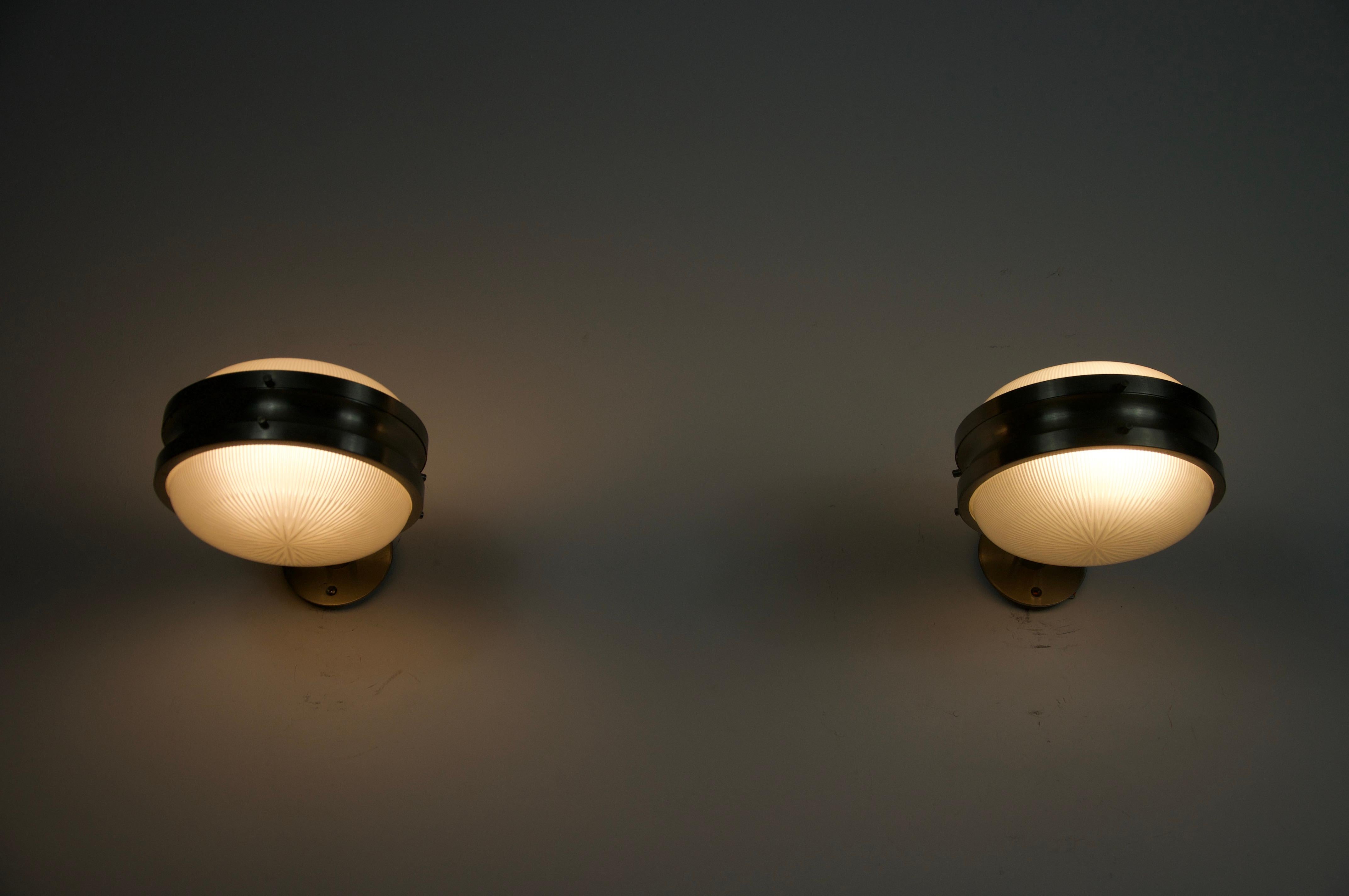 Pair of Gamma Wall Lights by Sergio Mazza for Artemide, 1960s, Italy For Sale 6