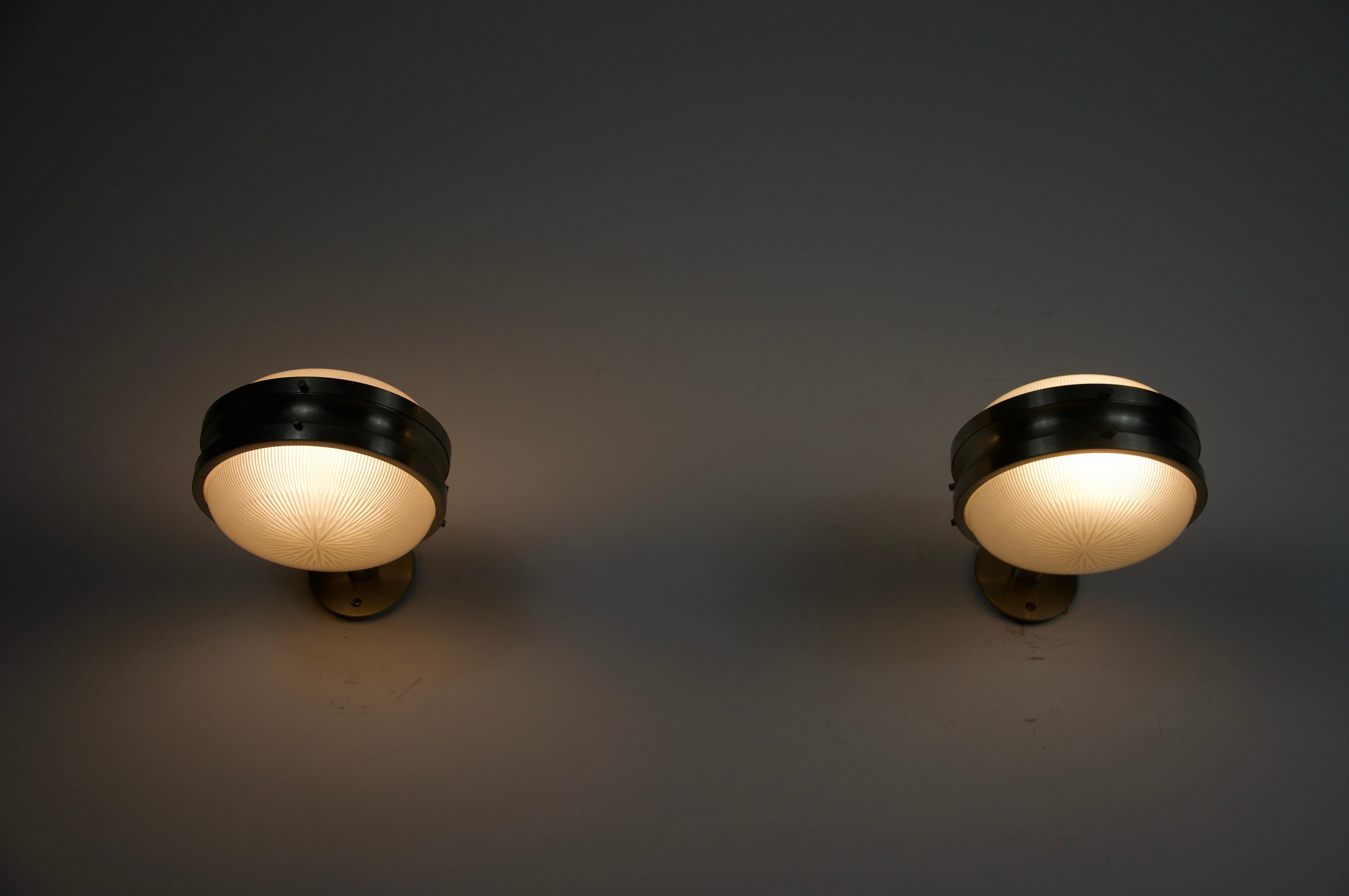 Pair of Gamma Wall Lights by Sergio Mazza for Artemide, 1960s, Italy For Sale 7