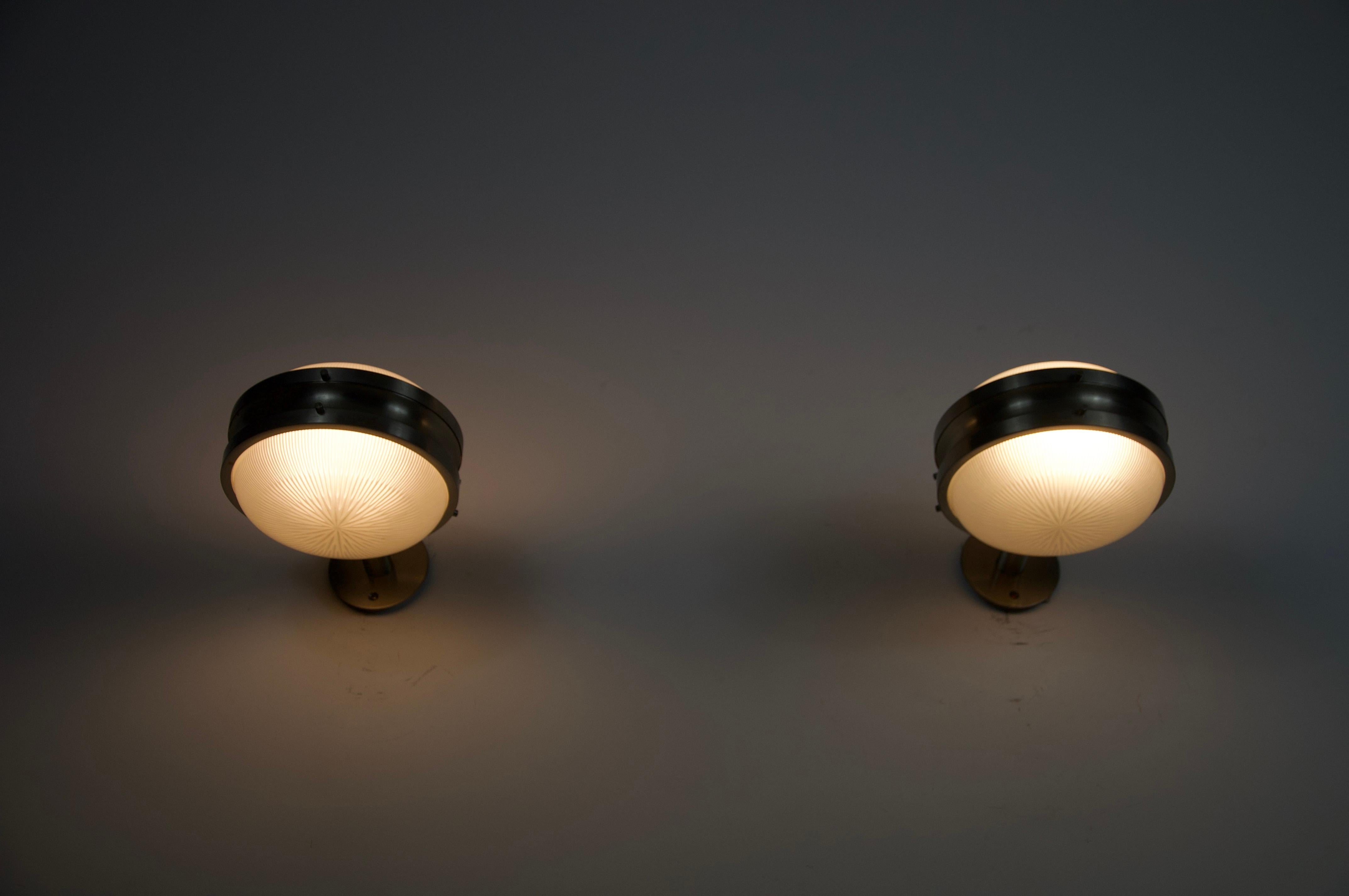 Pair of Gamma Wall Lights by Sergio Mazza for Artemide, 1960s, Italy For Sale 8