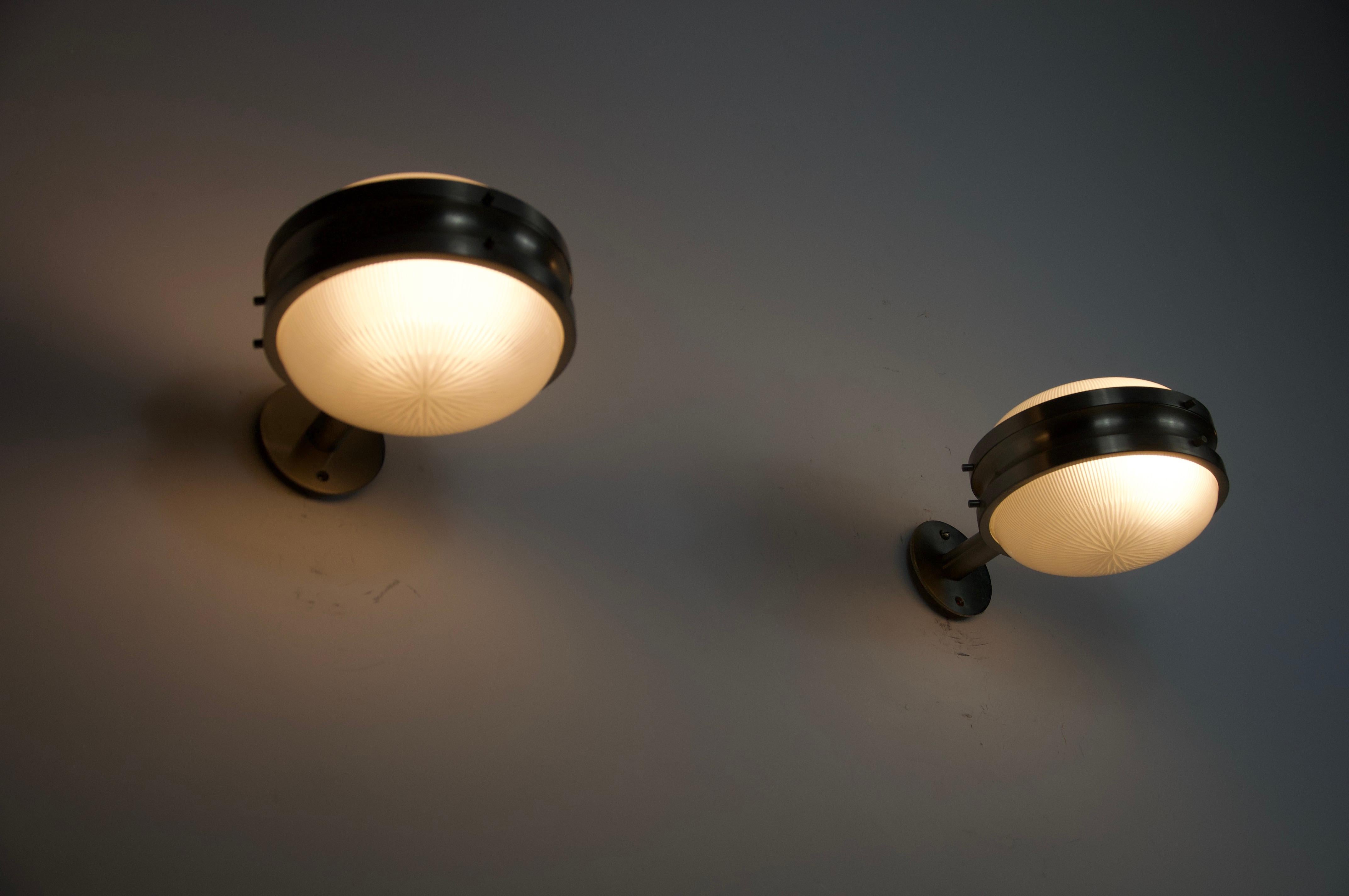 Pair of Gamma Wall Lights by Sergio Mazza for Artemide, 1960s, Italy For Sale 9
