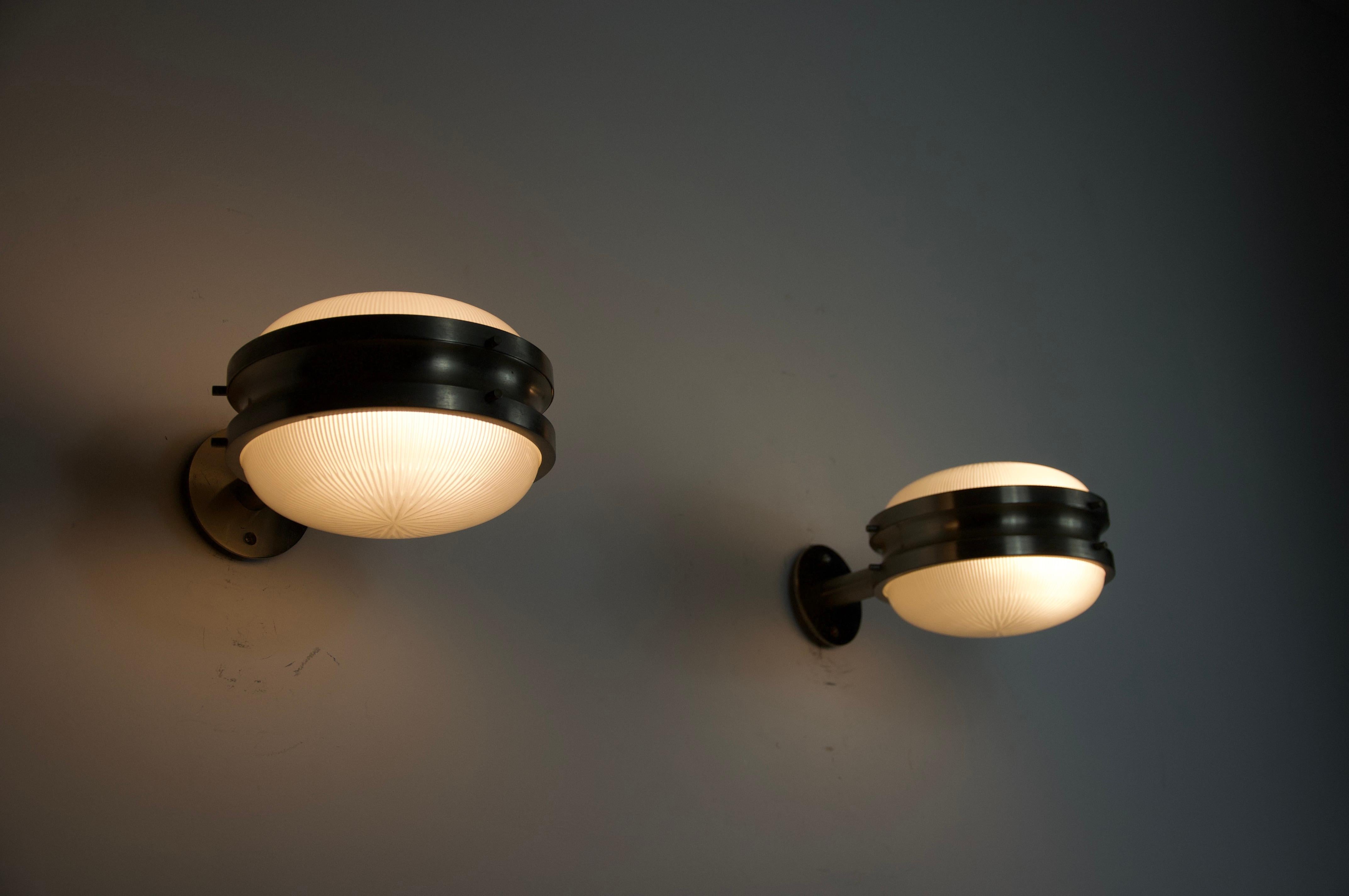 Pair of Gamma Wall Lights by Sergio Mazza for Artemide, 1960s, Italy For Sale 11