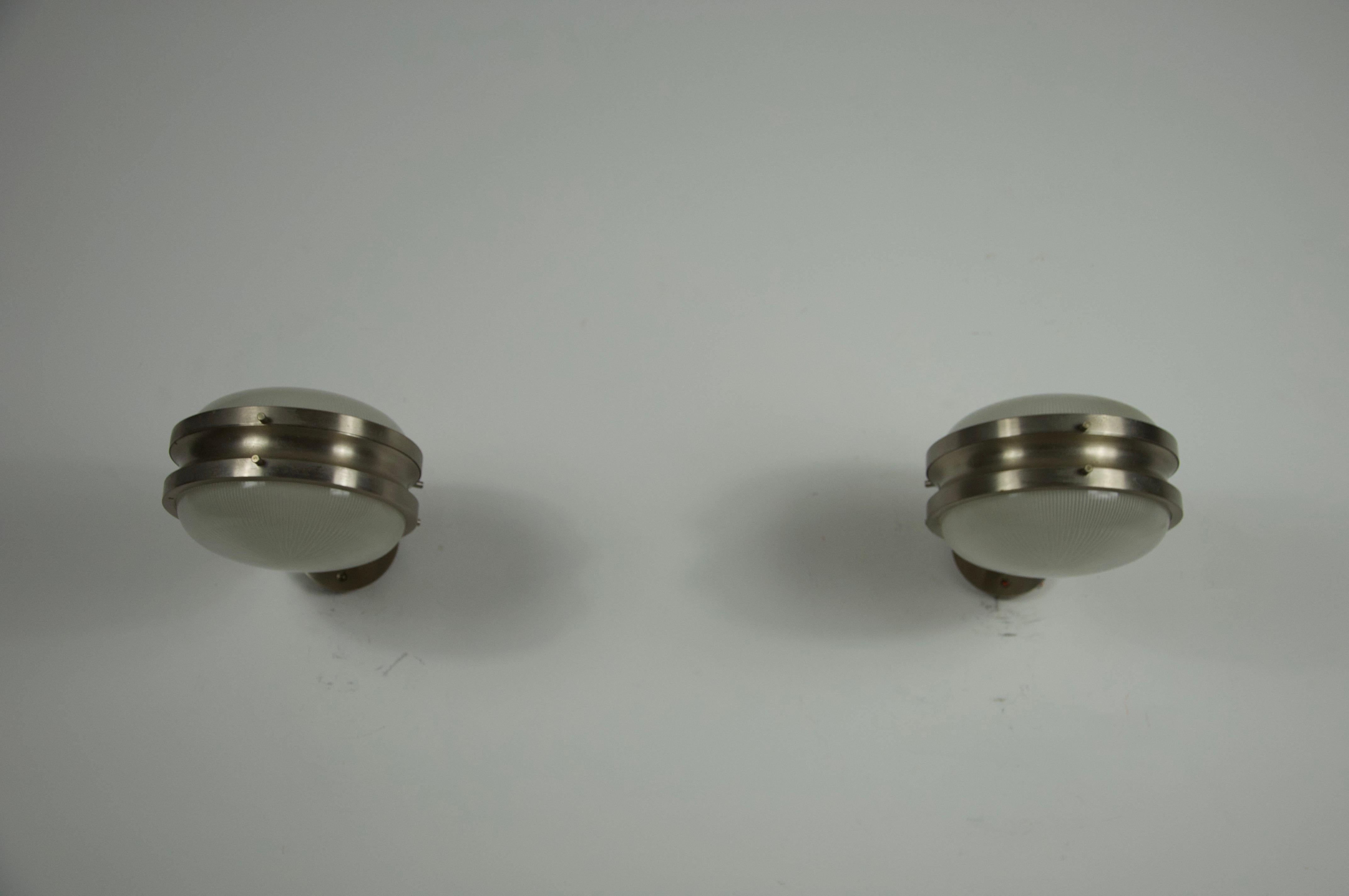 Italian Pair of Gamma Wall Lights by Sergio Mazza for Artemide, 1960s, Italy For Sale