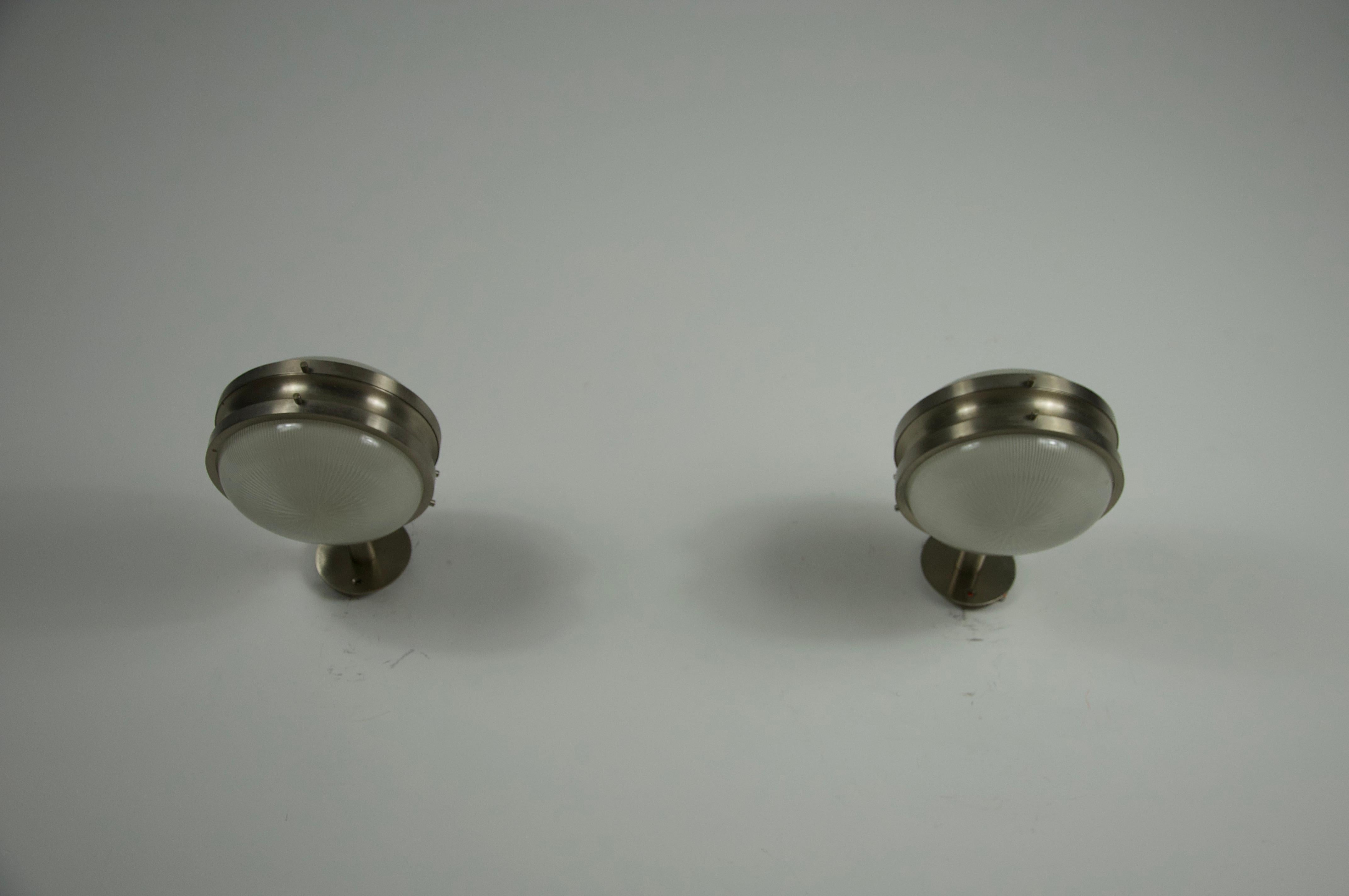 Pair of Gamma Wall Lights by Sergio Mazza for Artemide, 1960s, Italy In Good Condition For Sale In Hagenbach, DE