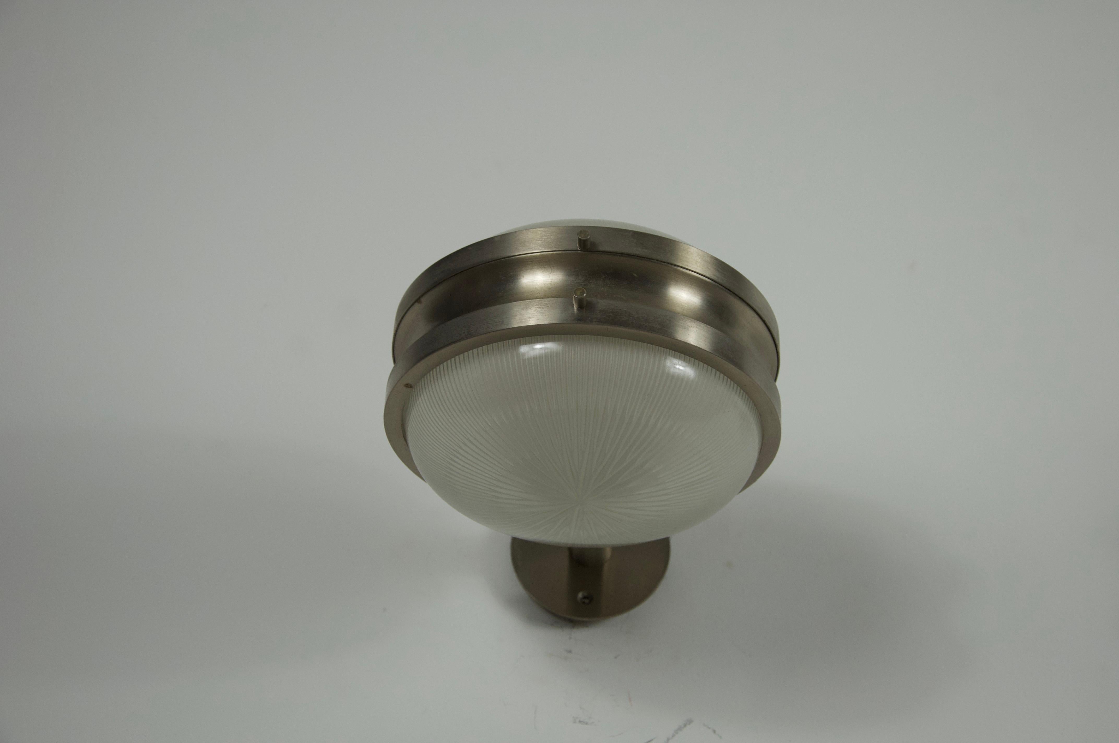 Pair of Gamma Wall Lights by Sergio Mazza for Artemide, 1960s, Italy For Sale 1