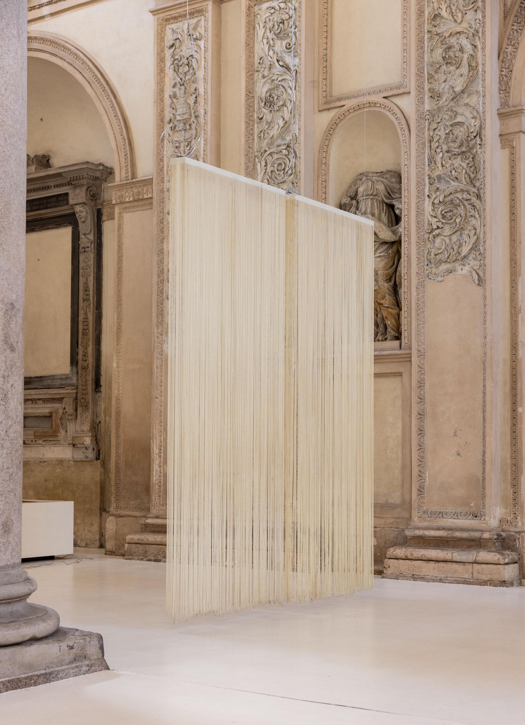 Paire de lampes suspendues Garbo de Mariyo Yagi pour Sirrah, Italie, 1973 en vente 6