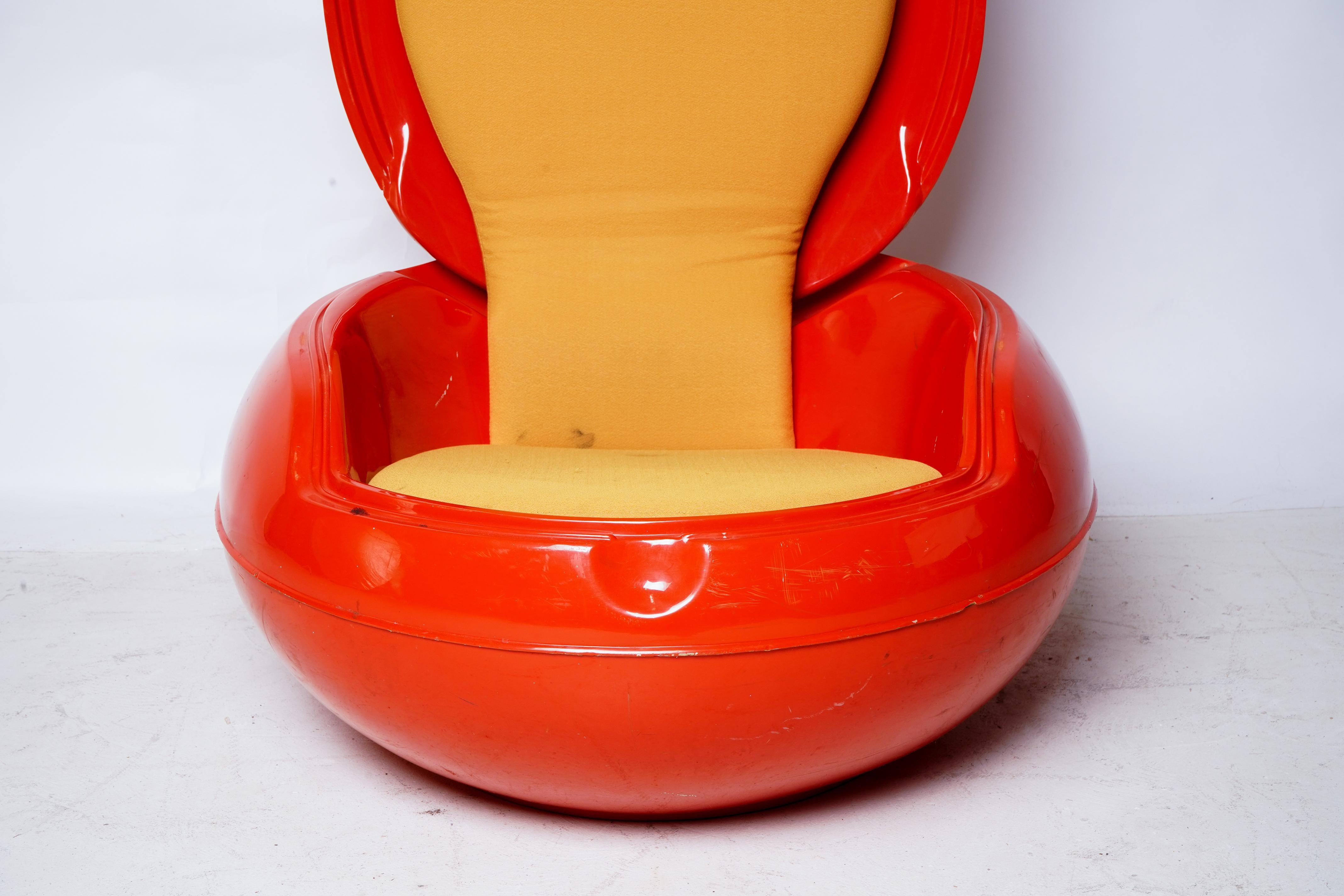 Paire de chaises en époxy « Garden Egg » de Peter Ghyczy en vente 4