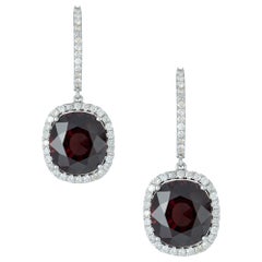 Paar Granat- und Diamant-Cluster-Ohrringe
