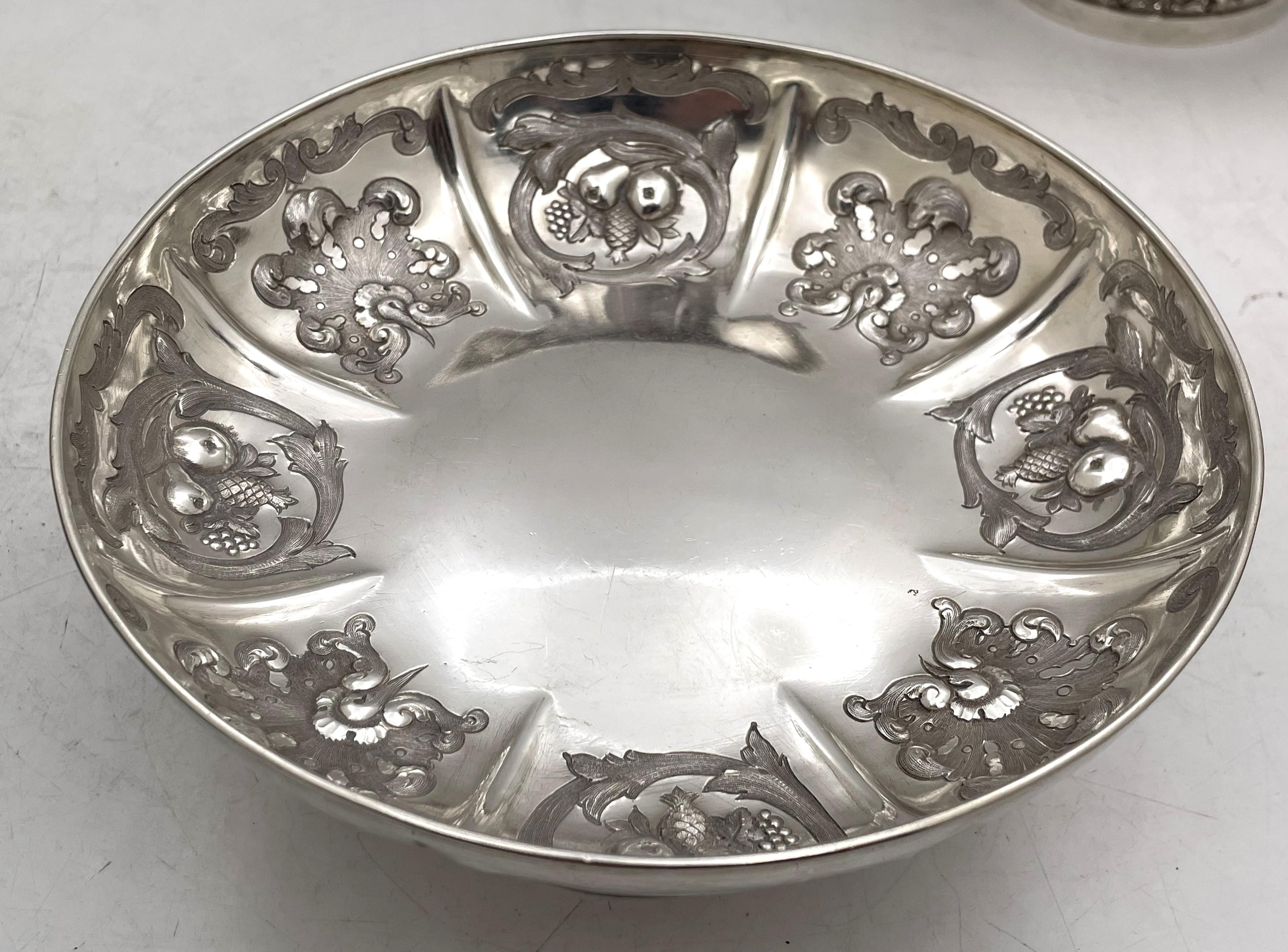 Victorian Pair of Garrard English Crown Jeweler Sterling Silver 1825 Footed Bowls/ Dishes For Sale